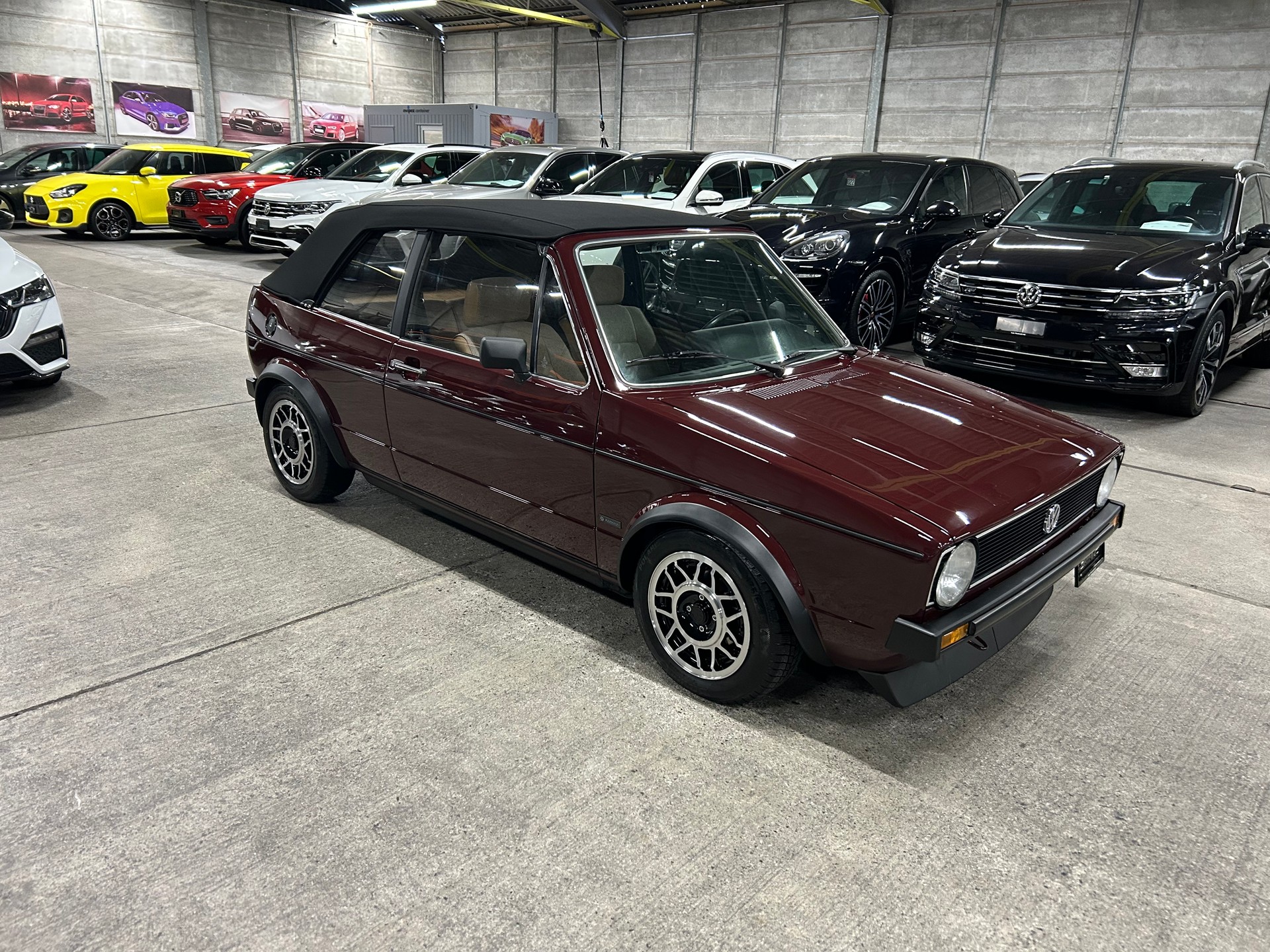 VW Golf Cabriolet 1600 GL-showroom-element-1