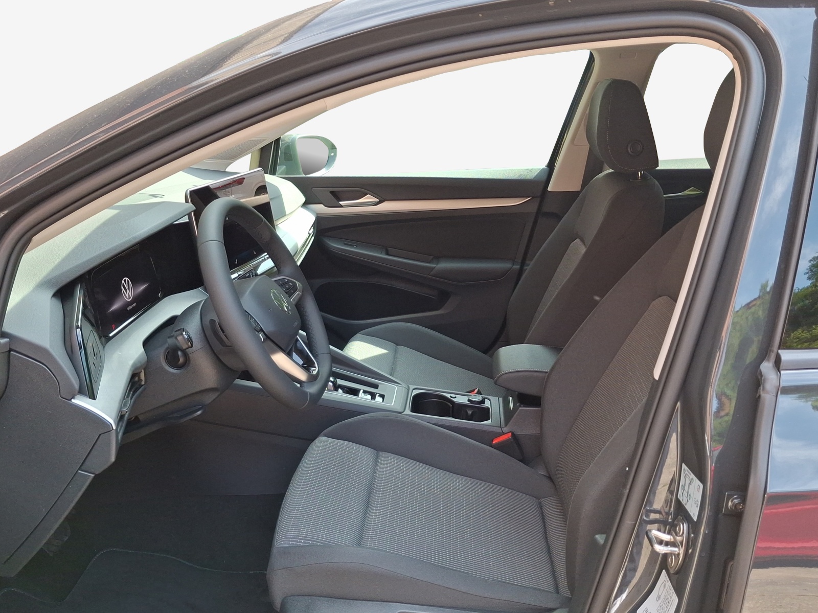 VW Golf 1.5 e TSI mHEV Basis DSG-image-7