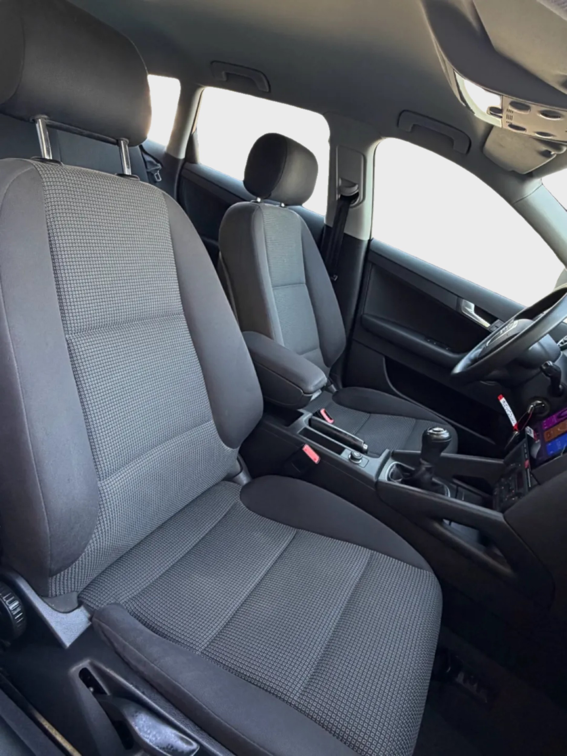 AUDI A3 Sportback 2.0 TDI Attraction-image-19