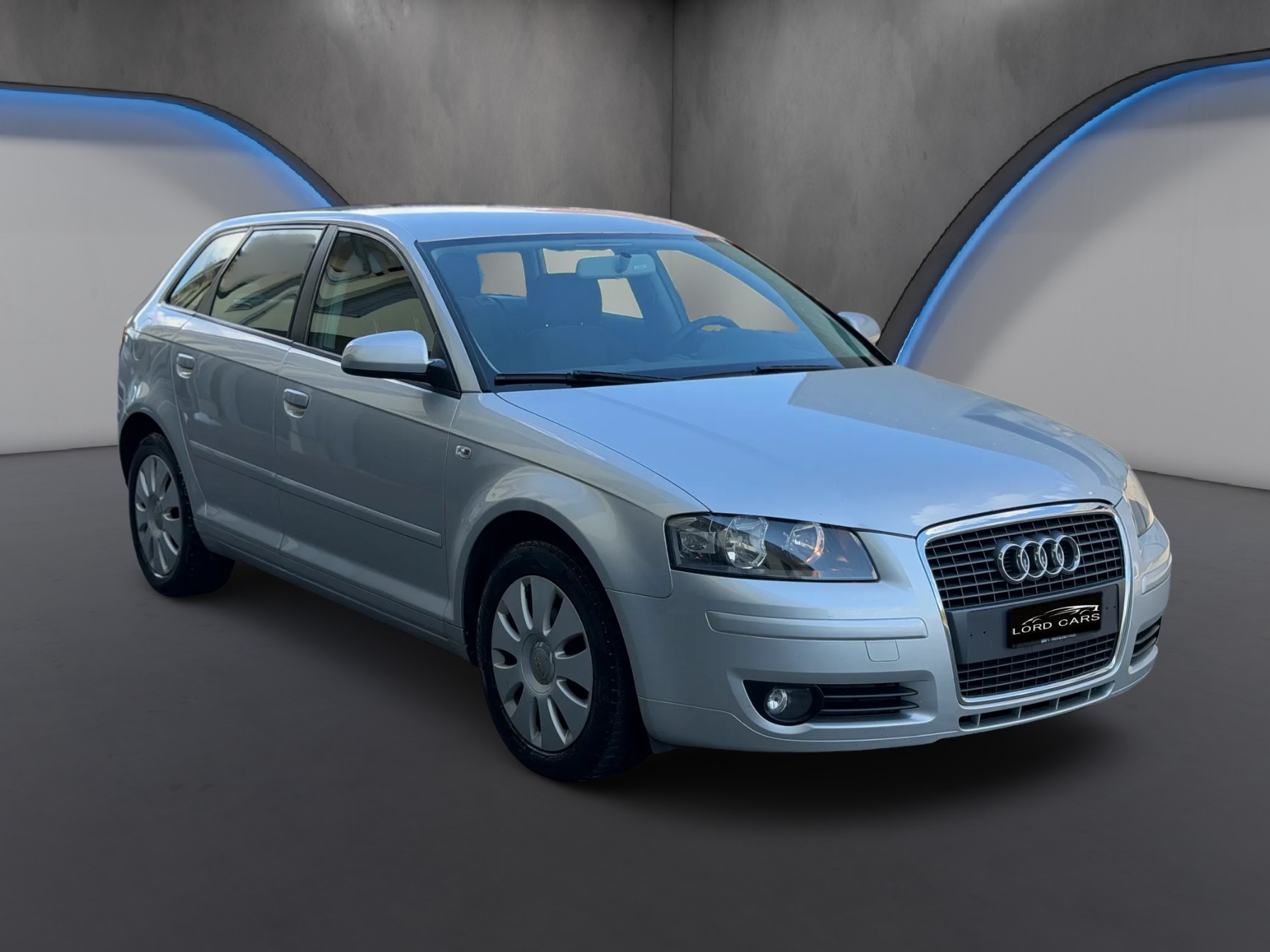 AUDI A3 Sportback 2.0 TDI Attraction-showroom-element-2