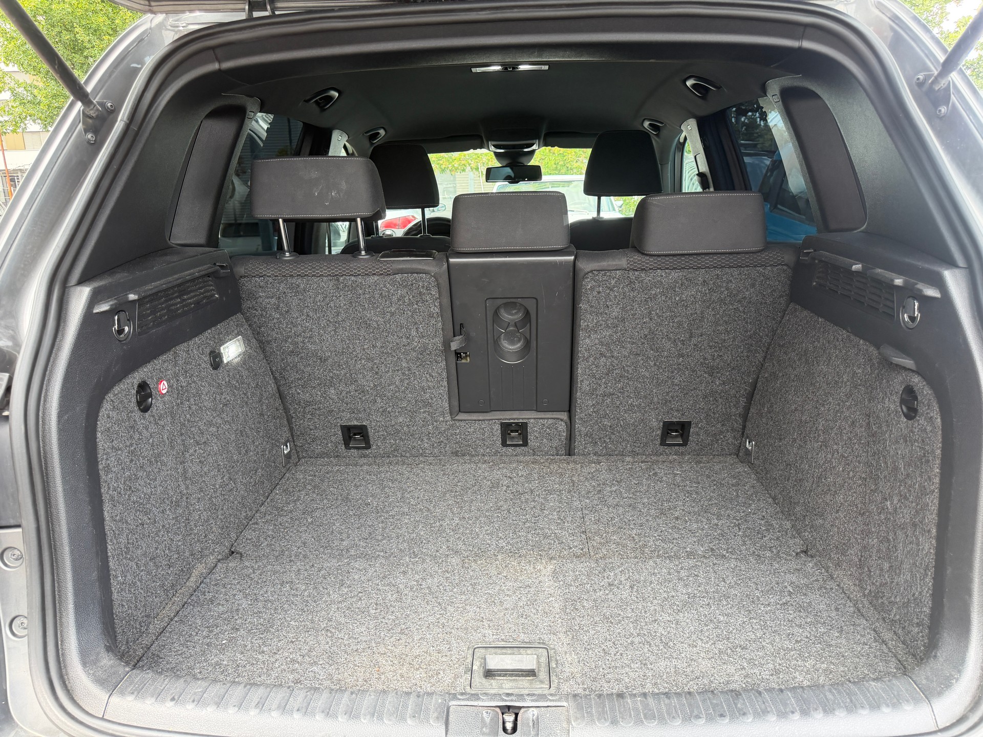 VW Tiguan 2.0 TSI Sport&Style 4Motion-image-10