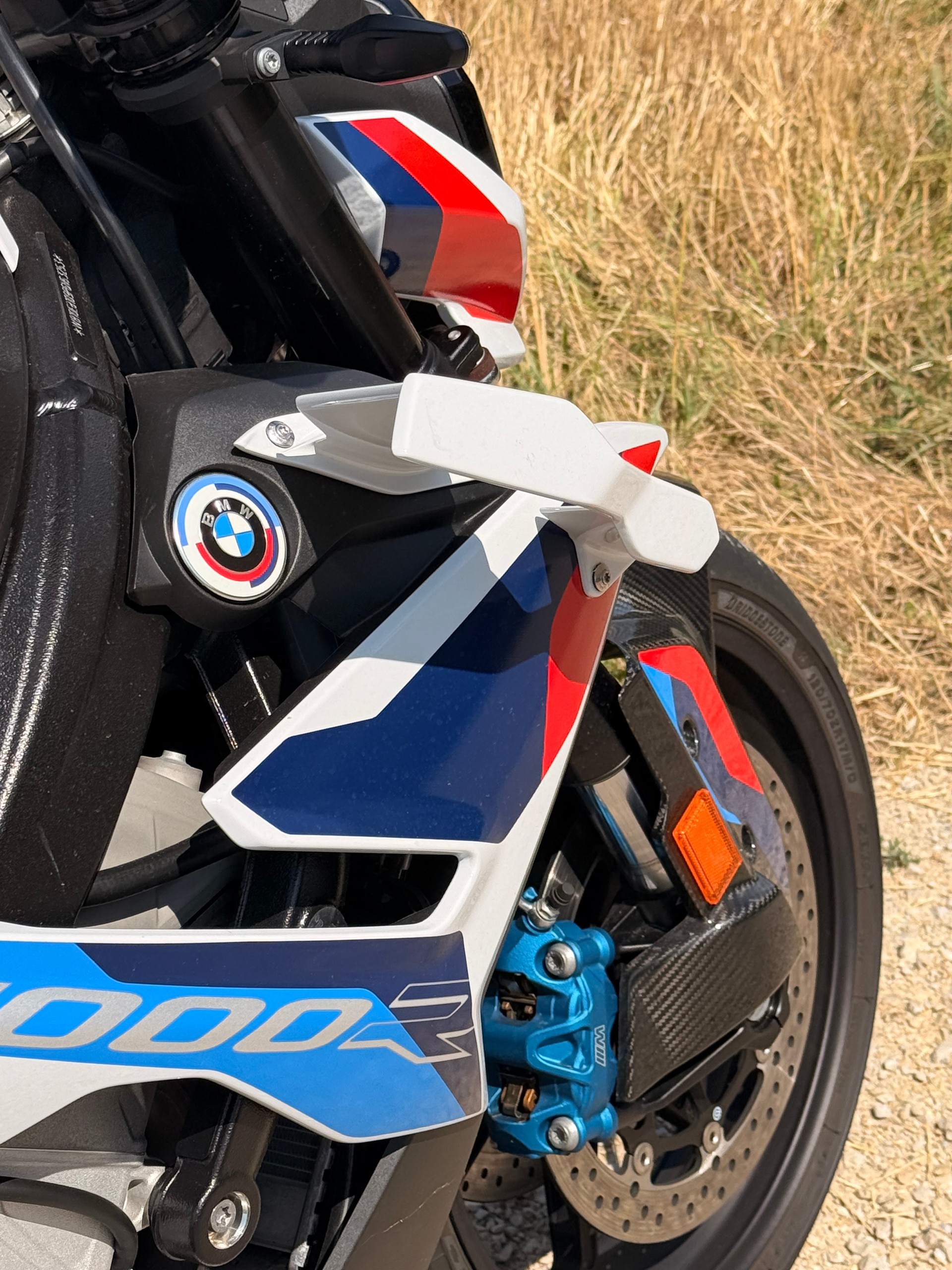 BMW M 1000 R-image-13