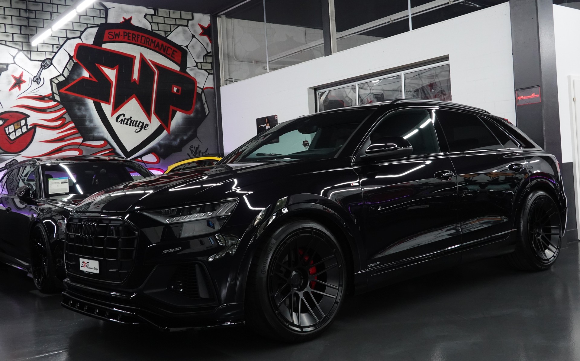 AUDI Q8 50 TDI QUATTRO TIPTRONIC FULL CH-FZ BLACK 23"SANSAR