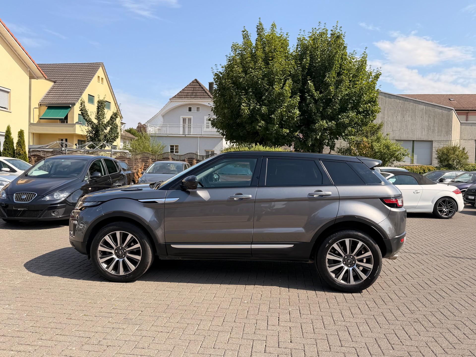 LAND ROVER Range Rover Evoque 2.0 TD4 HSE AT9-image-4