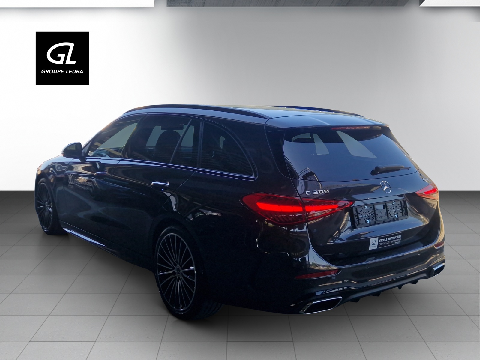 MERCEDES-BENZ C 300 T 4 Matic-showroom-element-1