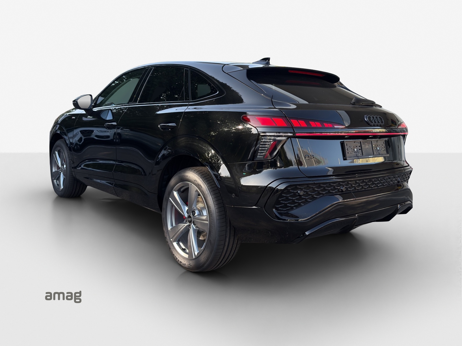 AUDI Q3 Sportback 110 kW TFSI S tronic-showroom-element-2