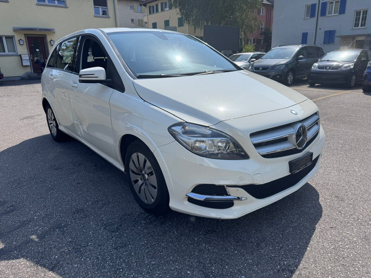 MERCEDES-BENZ B Electric Drive-image-1