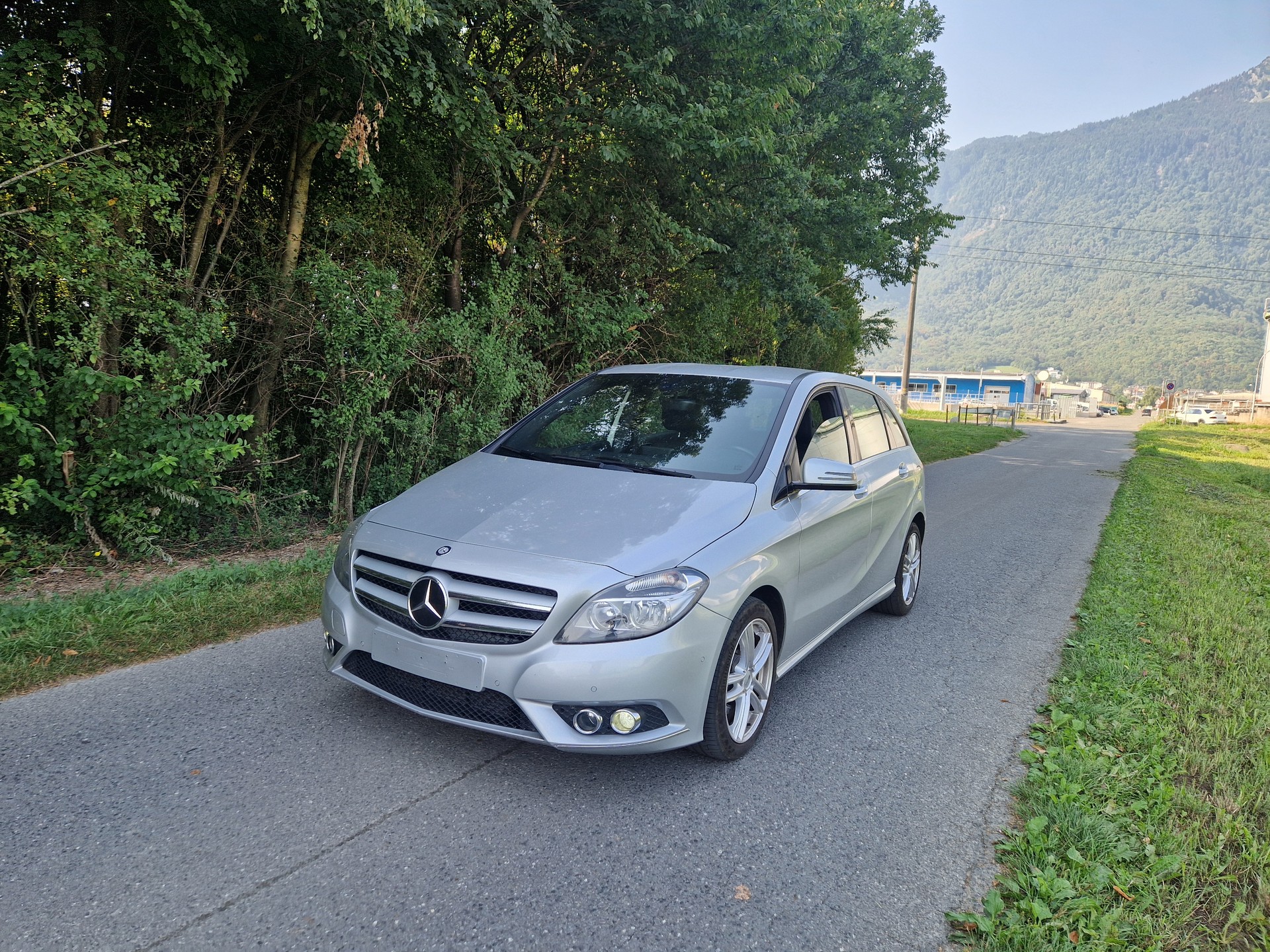 MERCEDES-BENZ B 200 7G-DCT