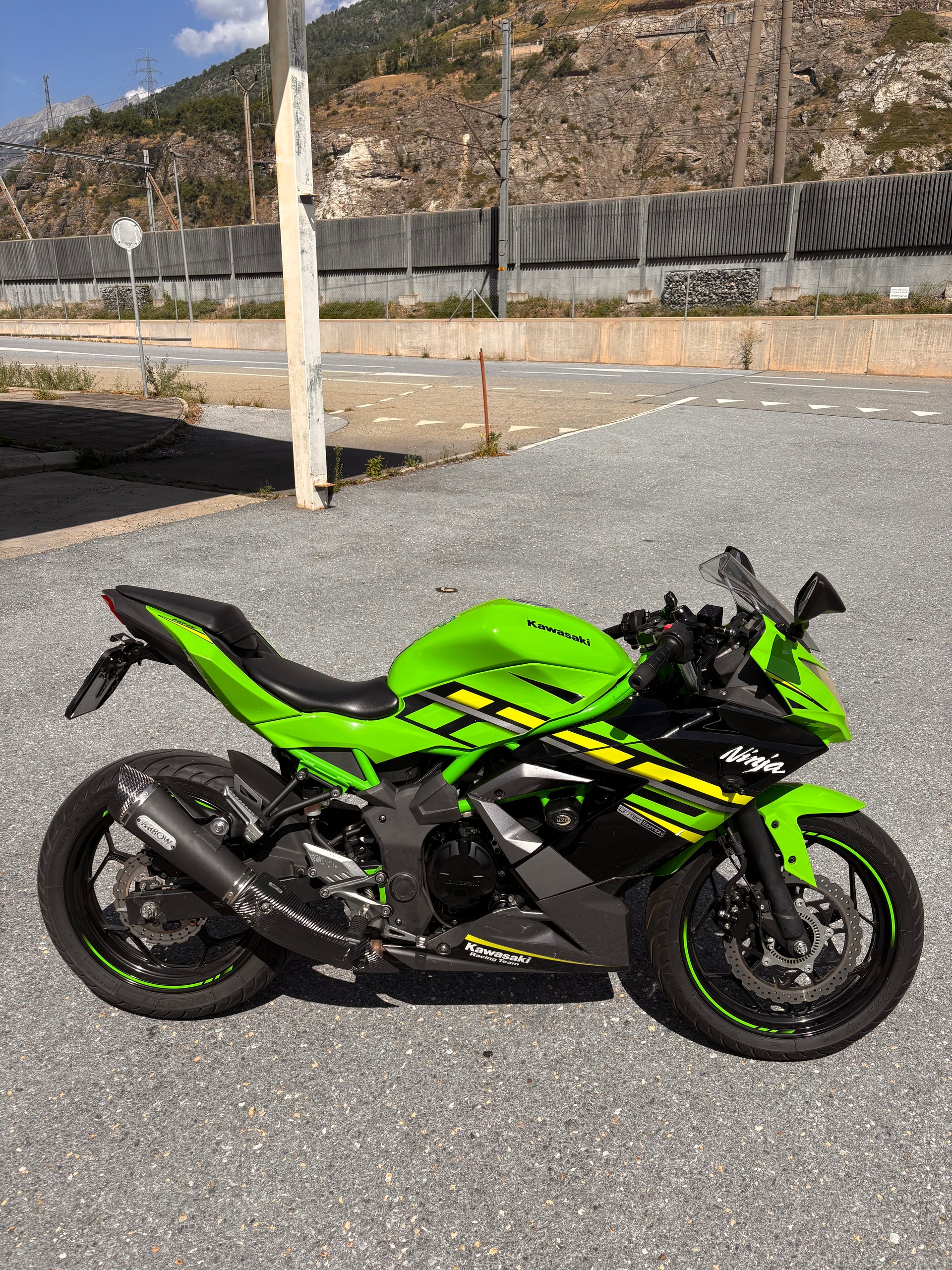 KAWASAKI Ninja 125 Performance ABS-image-4