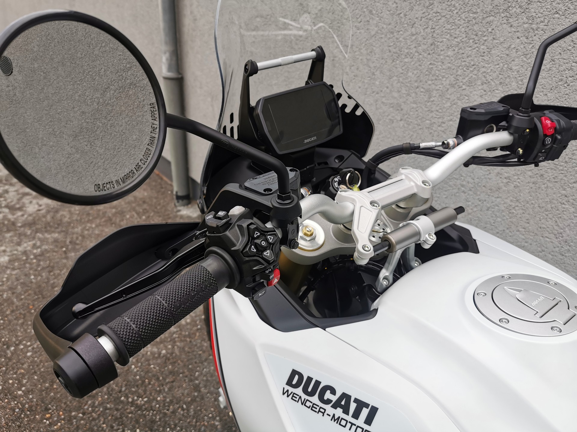 DUCATI DESERT X-image-6