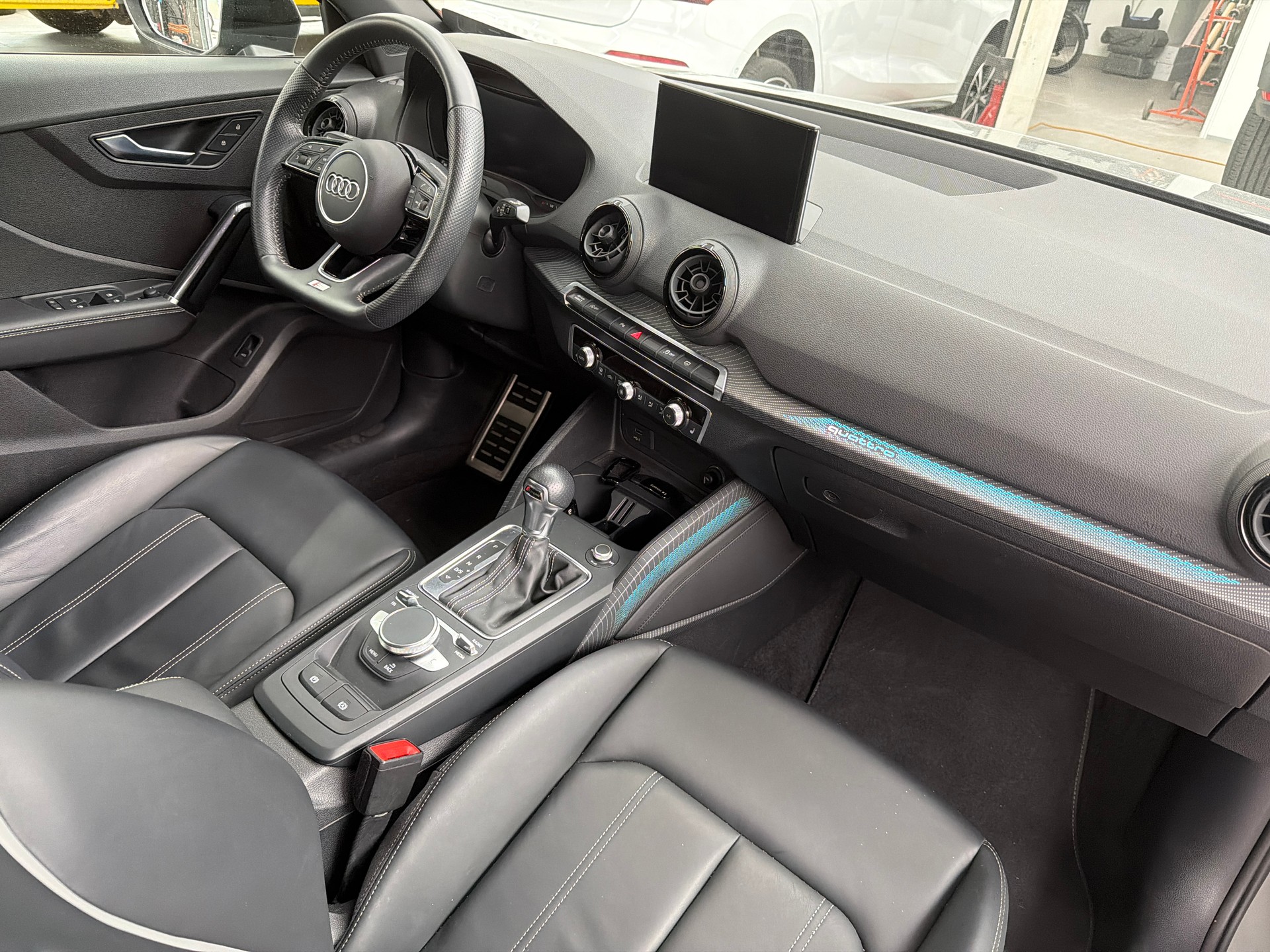 AUDI Q2 2.0 TFSI Edition#1quattro S-tronic-image-7