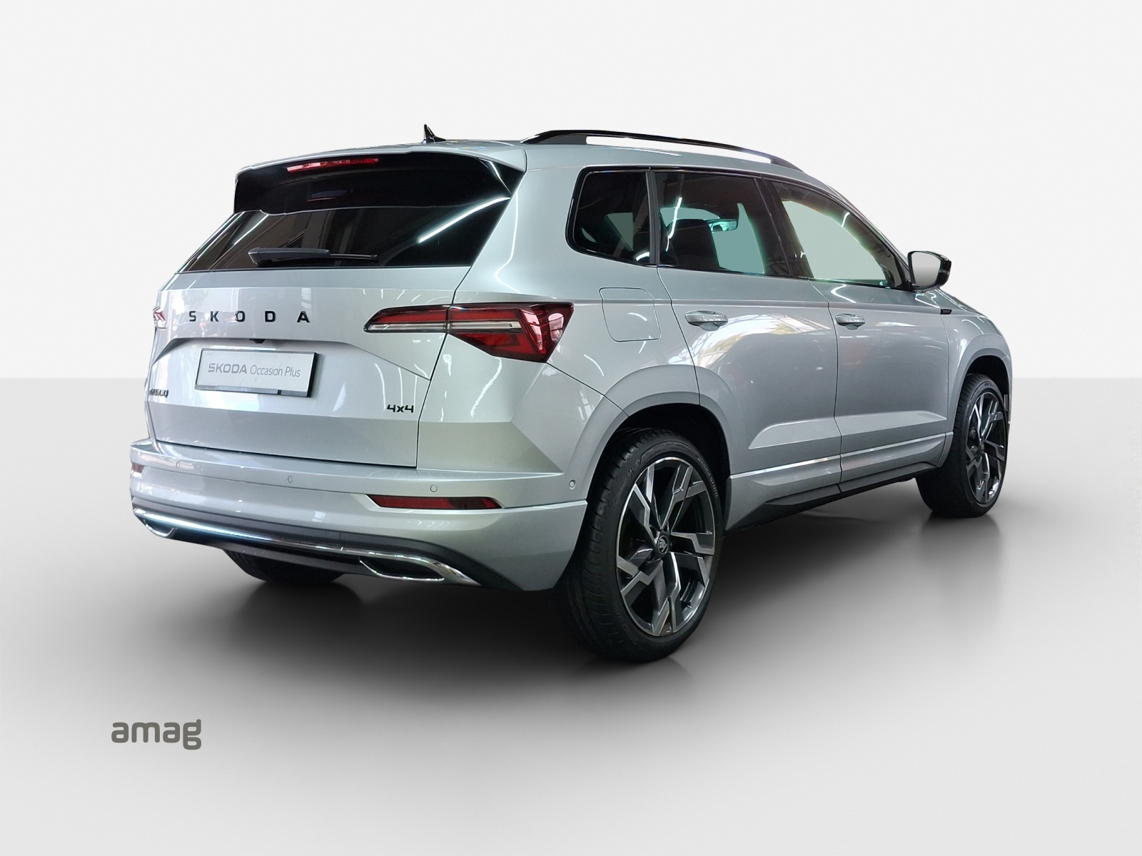 SKODA Karoq 2.0 TSI SportLine 4x4 DSG-image-4