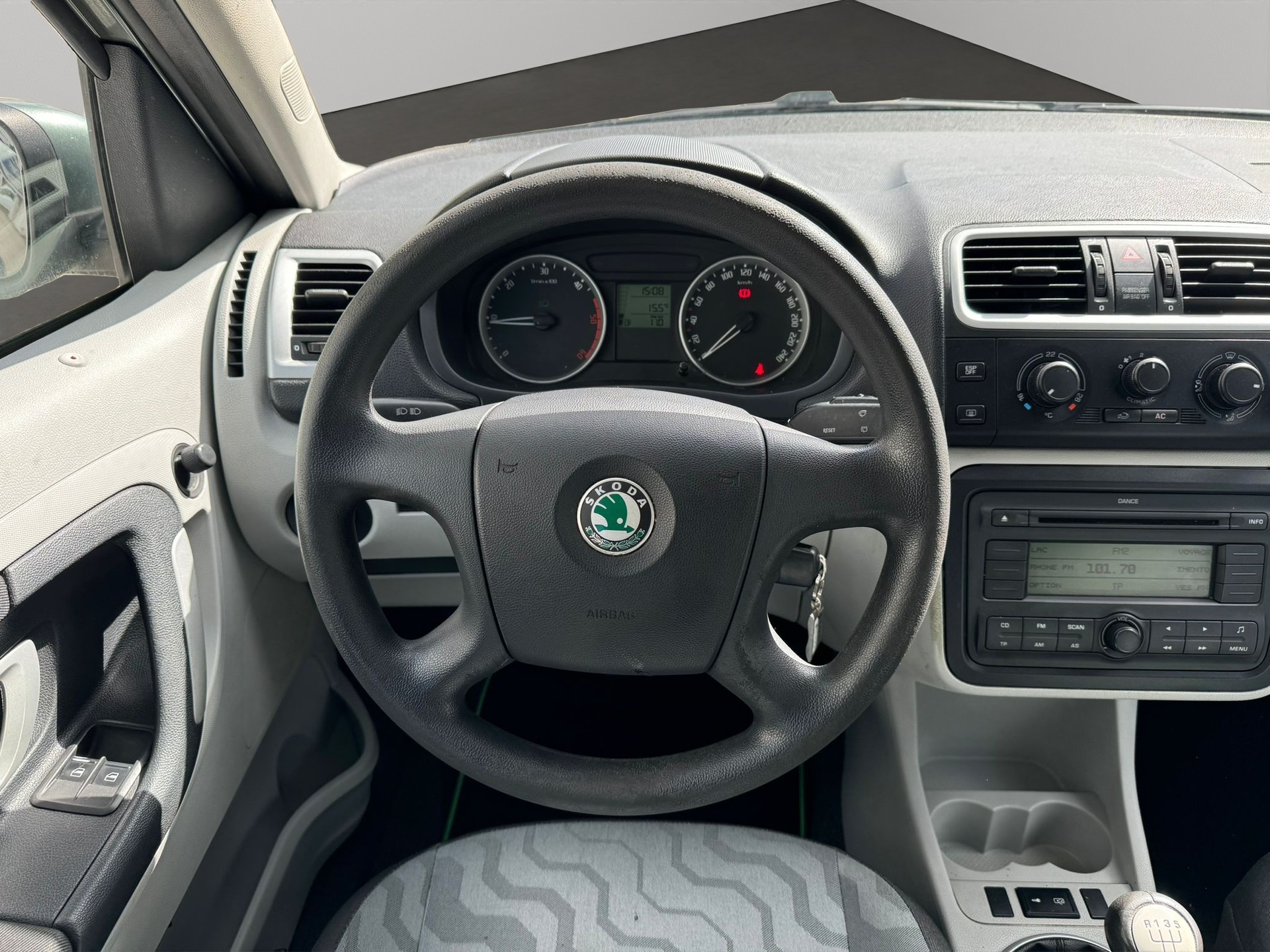 SKODA Roomster 1.9 TDI Style-image-7