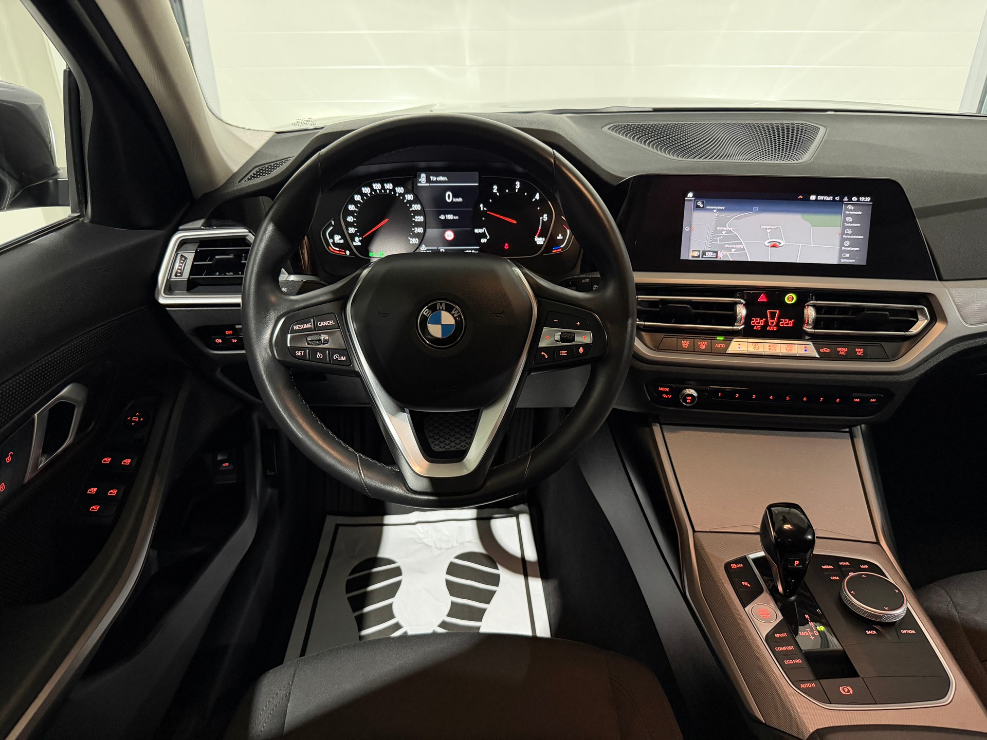 BMW 318d 48V Touring Steptronic (CH)-image-7