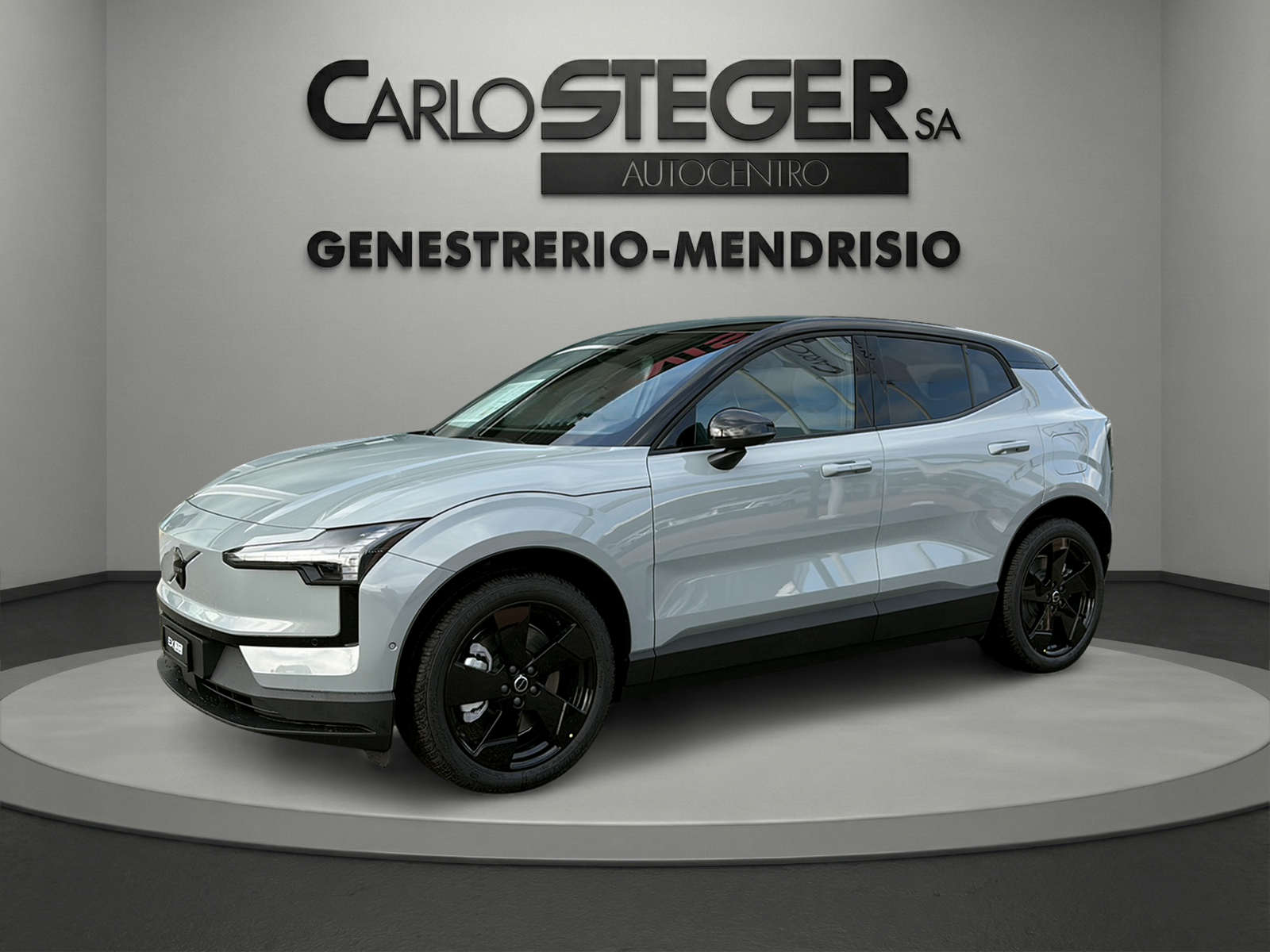 VOLVO EX30 P8 69 kWh AWD Xcentric Black Edition