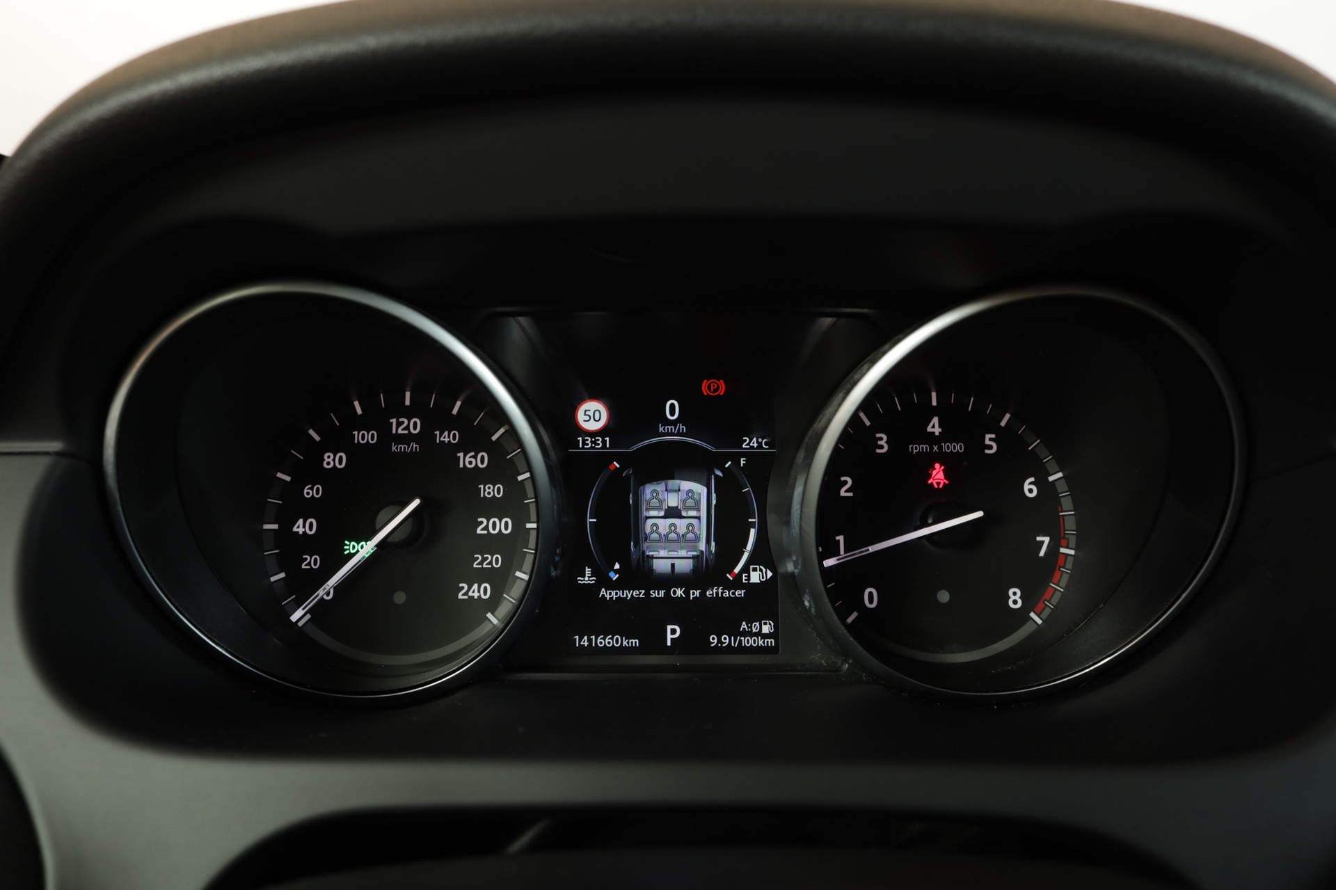 LAND ROVER Discovery Sport 2.0 Si4 HSE Luxury AT9-image-15