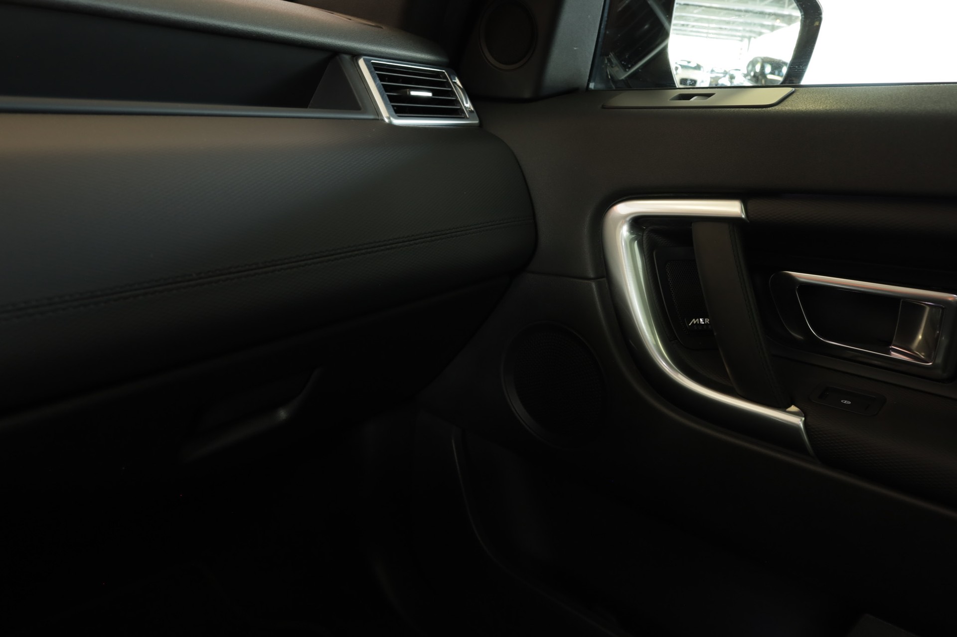 LAND ROVER Discovery Sport 2.0 Si4 HSE Luxury AT9-image-19
