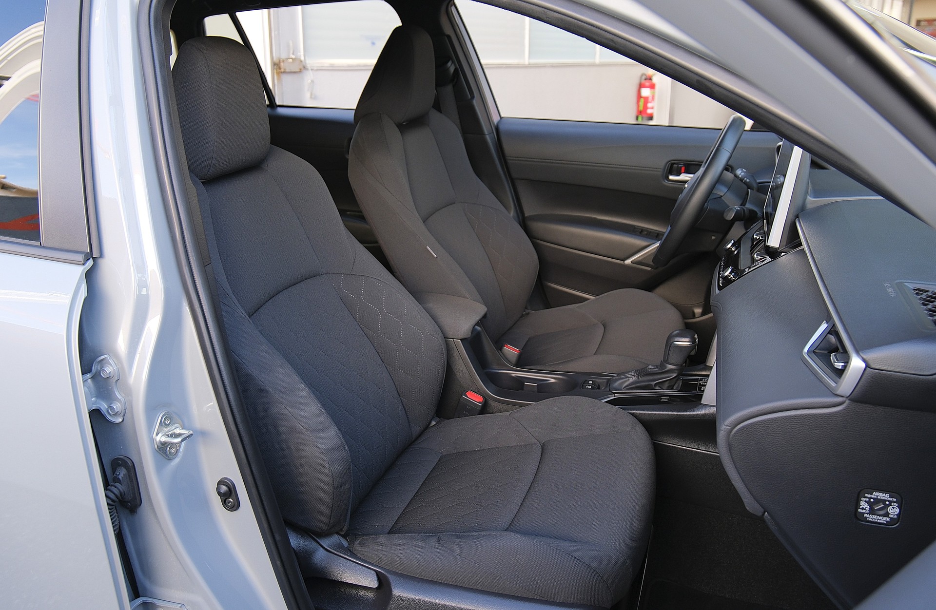 TOYOTA Corolla Cross 2.0 Trend e-CVT-image-15