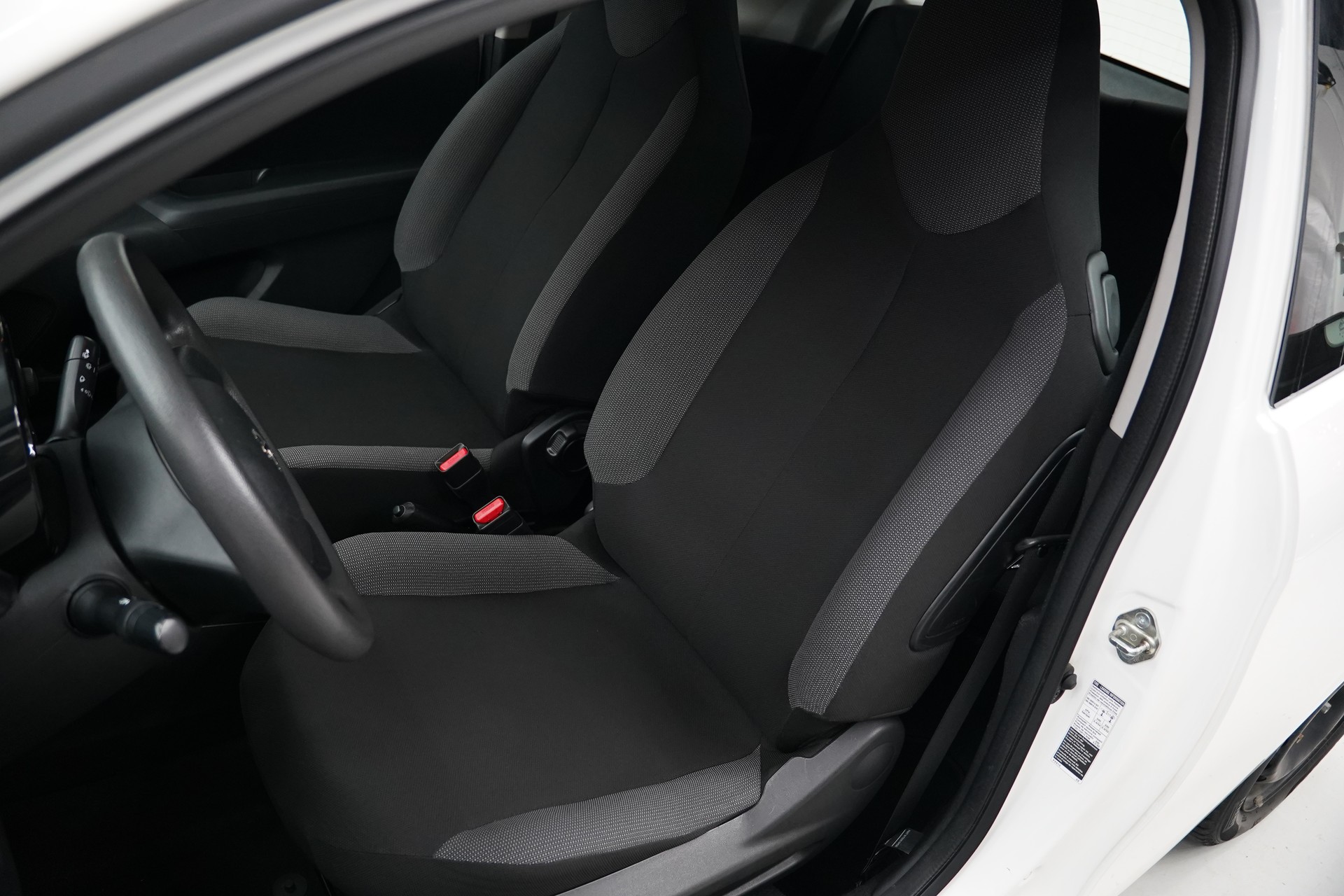 PEUGEOT 108 e-1.0 VTi Stop&Start Active Top-image-16