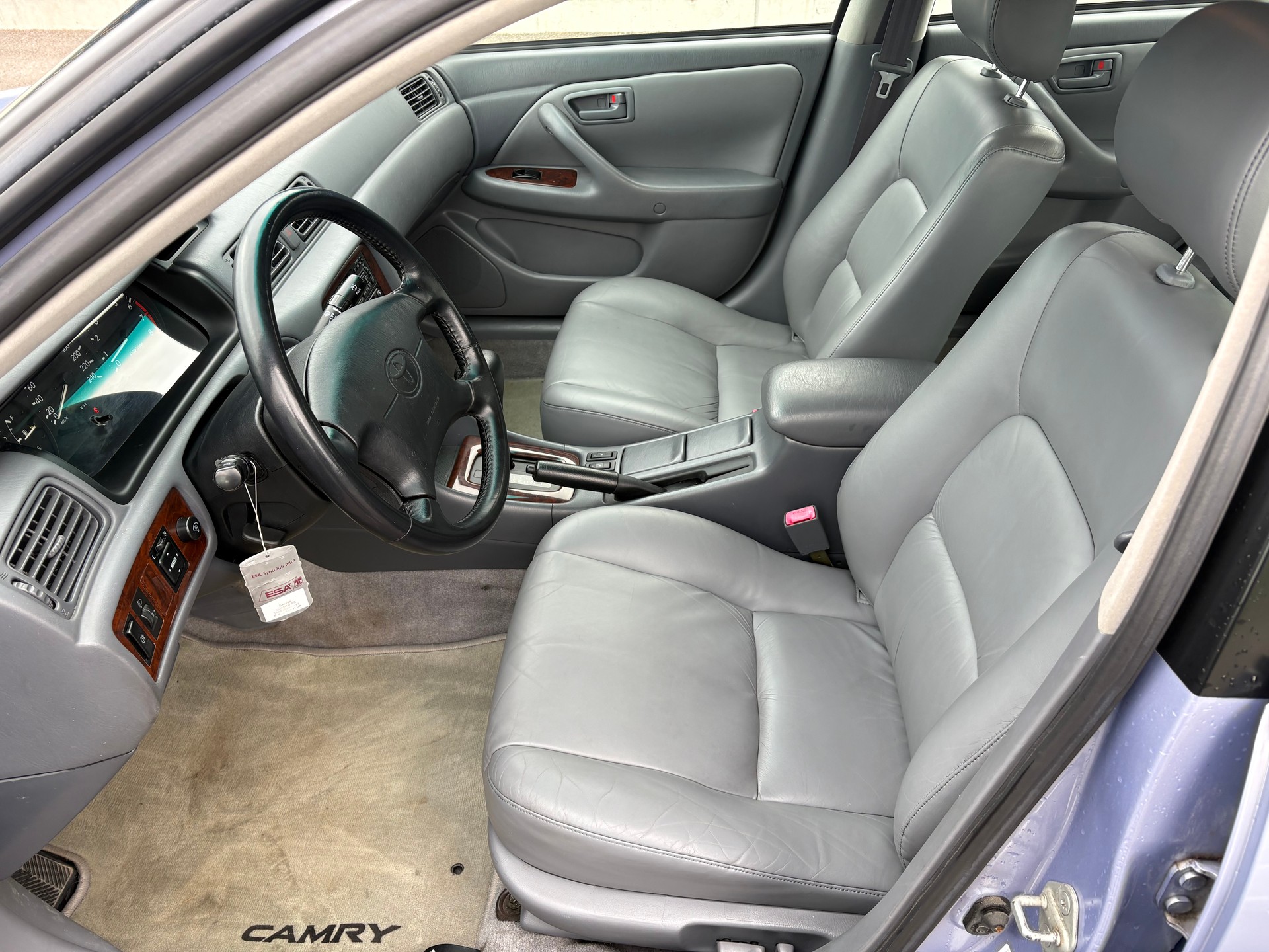 TOYOTA Camry 3.0 V6-image-8