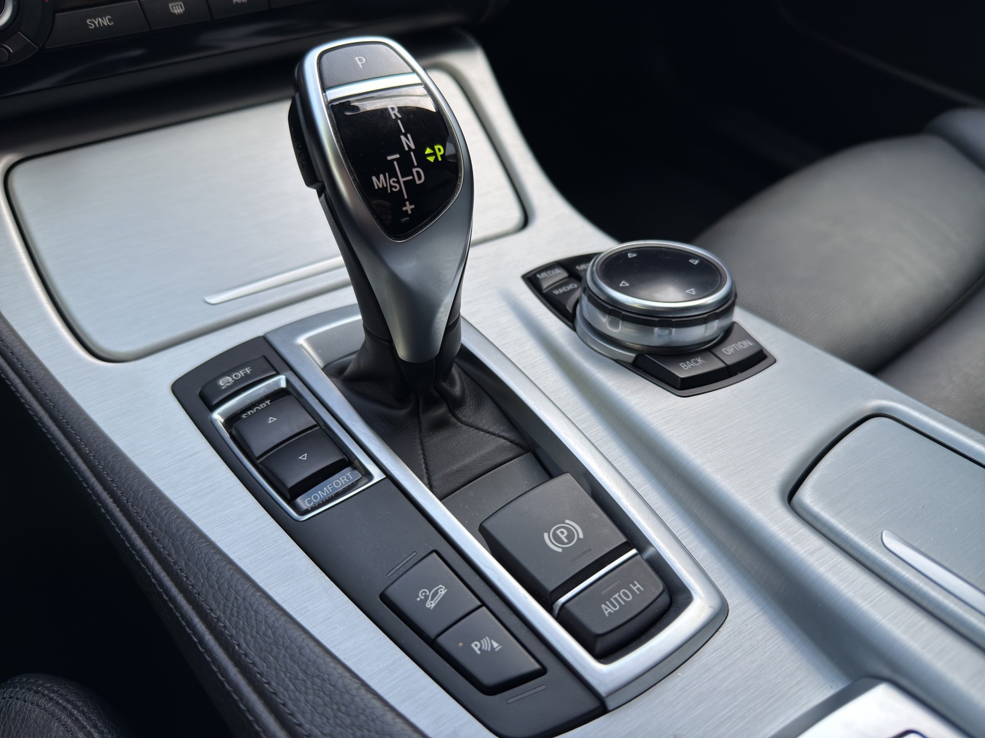 BMW 530d Touring xDrive Steptronic-image-13