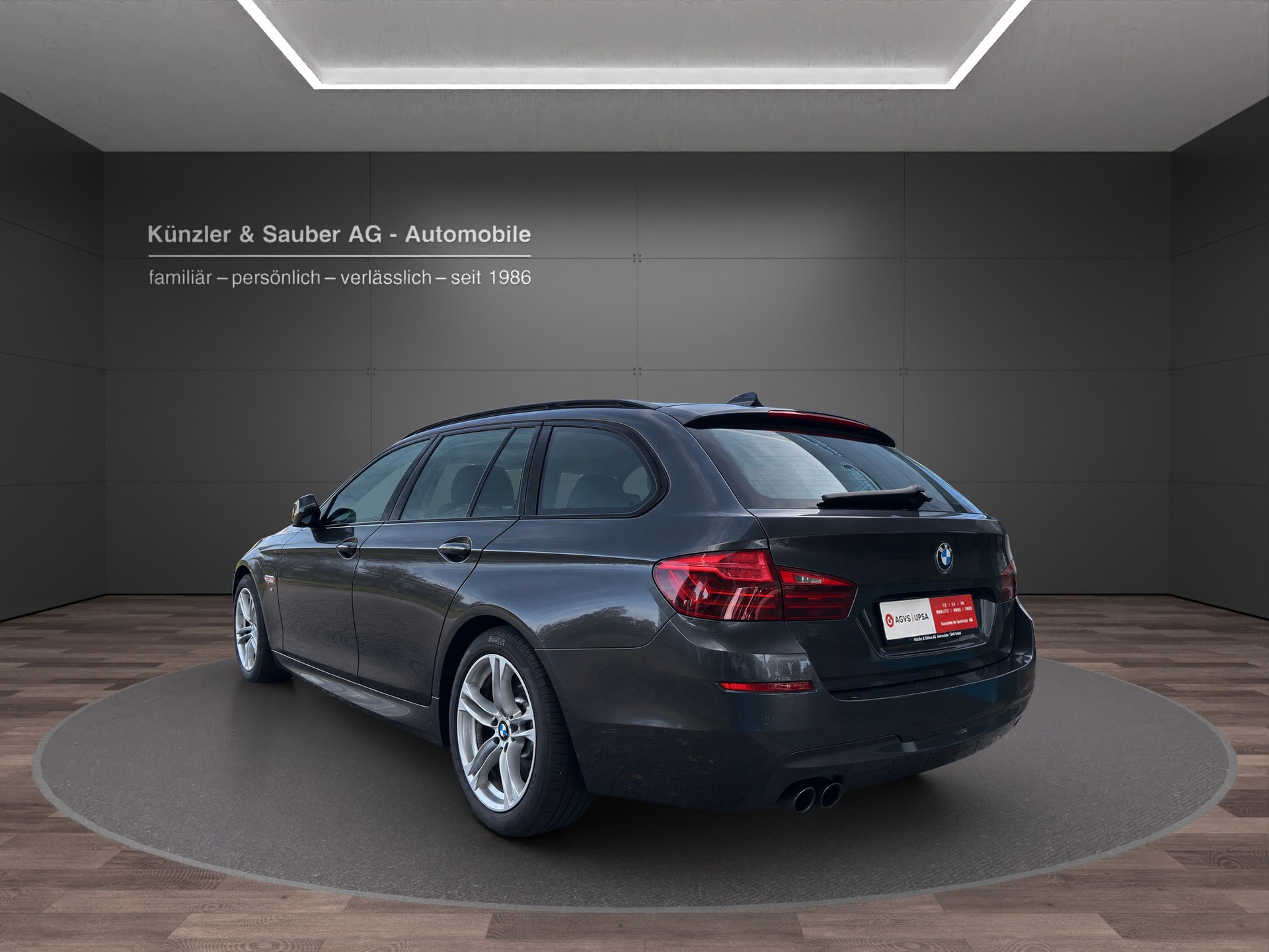 BMW 530d Touring xDrive Steptronic-image-16