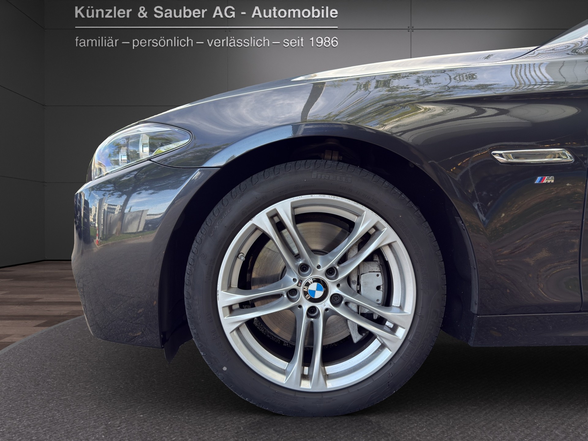 BMW 530d Touring xDrive Steptronic-showroom-element-2