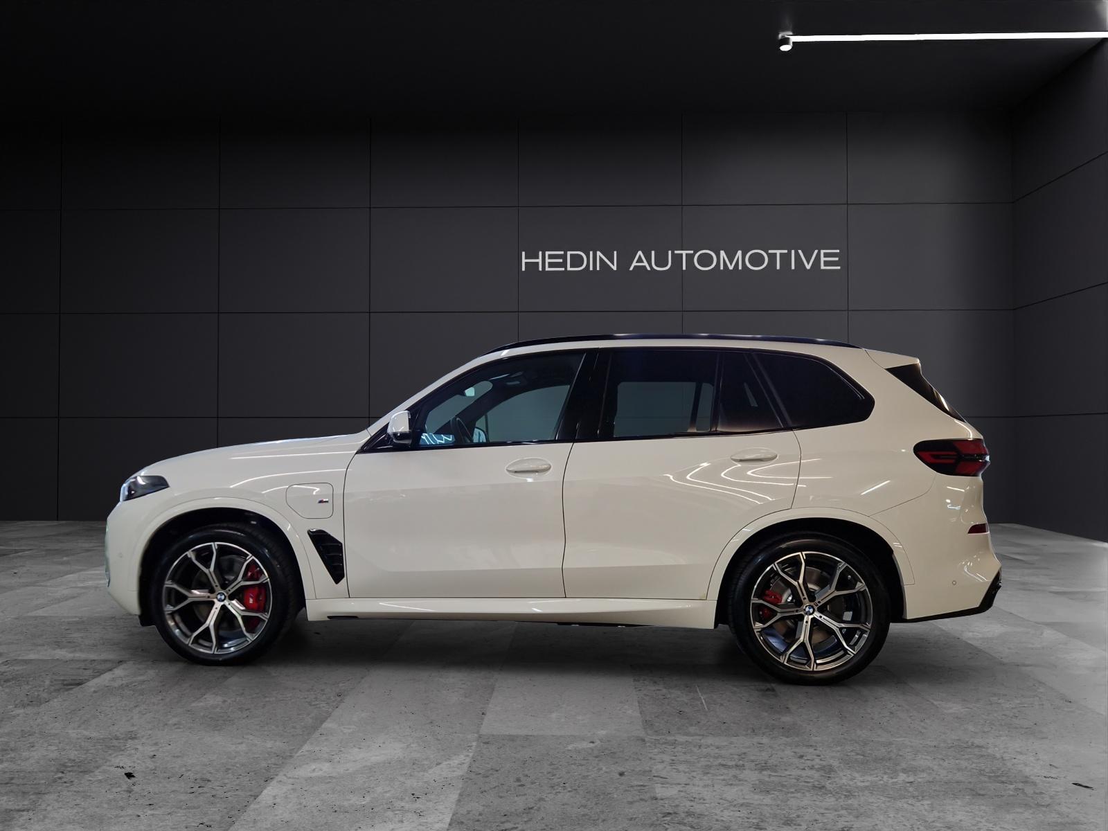 BMW X5 xDrive50e-showroom-element-1