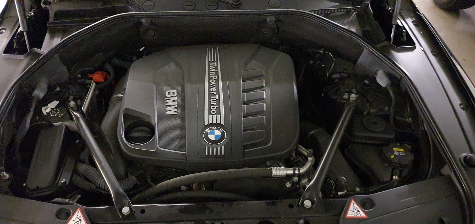 BMW 535d GT xDrive Luxury Line Steptronic-image-15