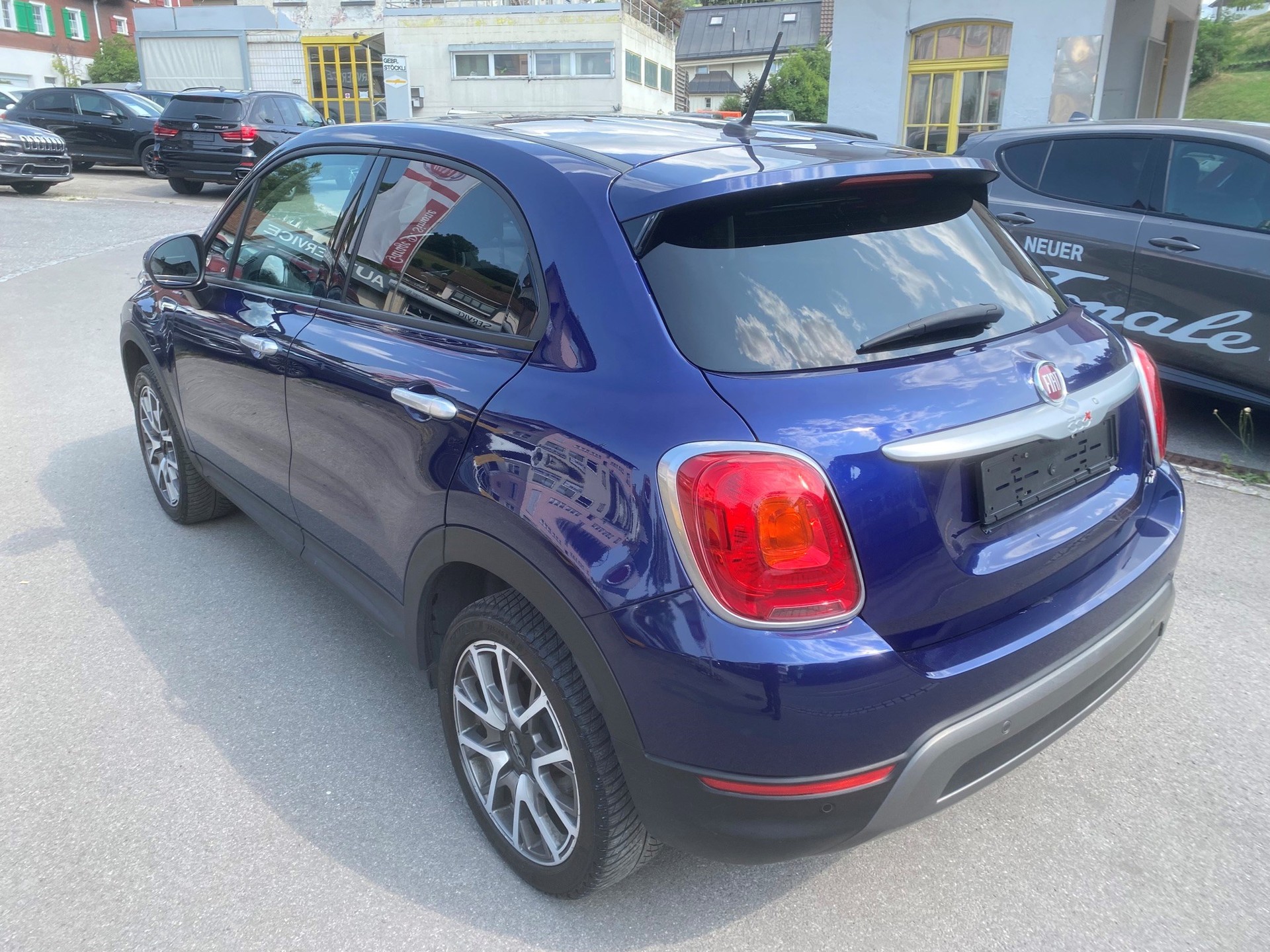 FIAT 500X 1.4T Cross 4x4 Automatic-image-3