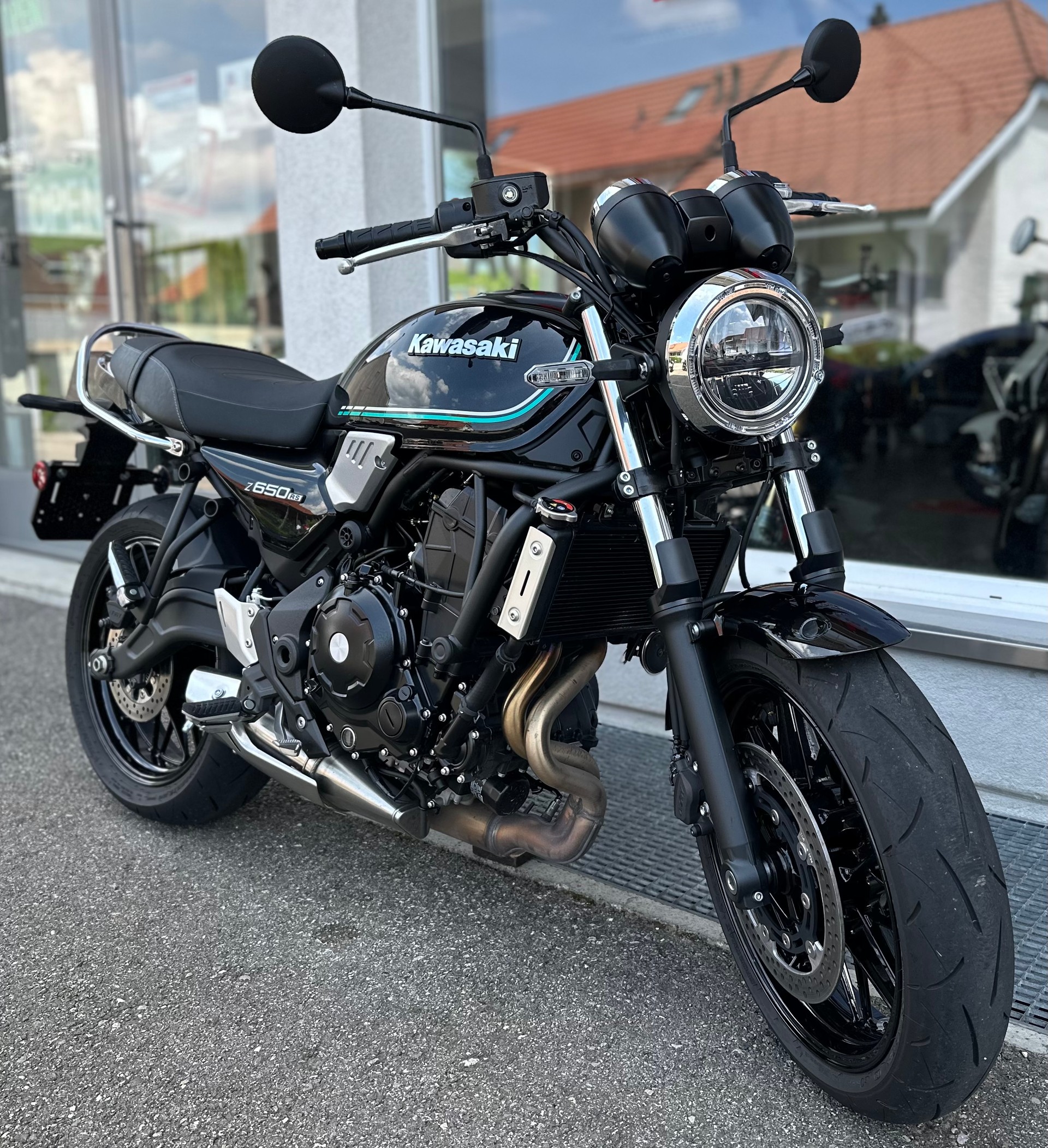 KAWASAKI Z 650 RS-image-2