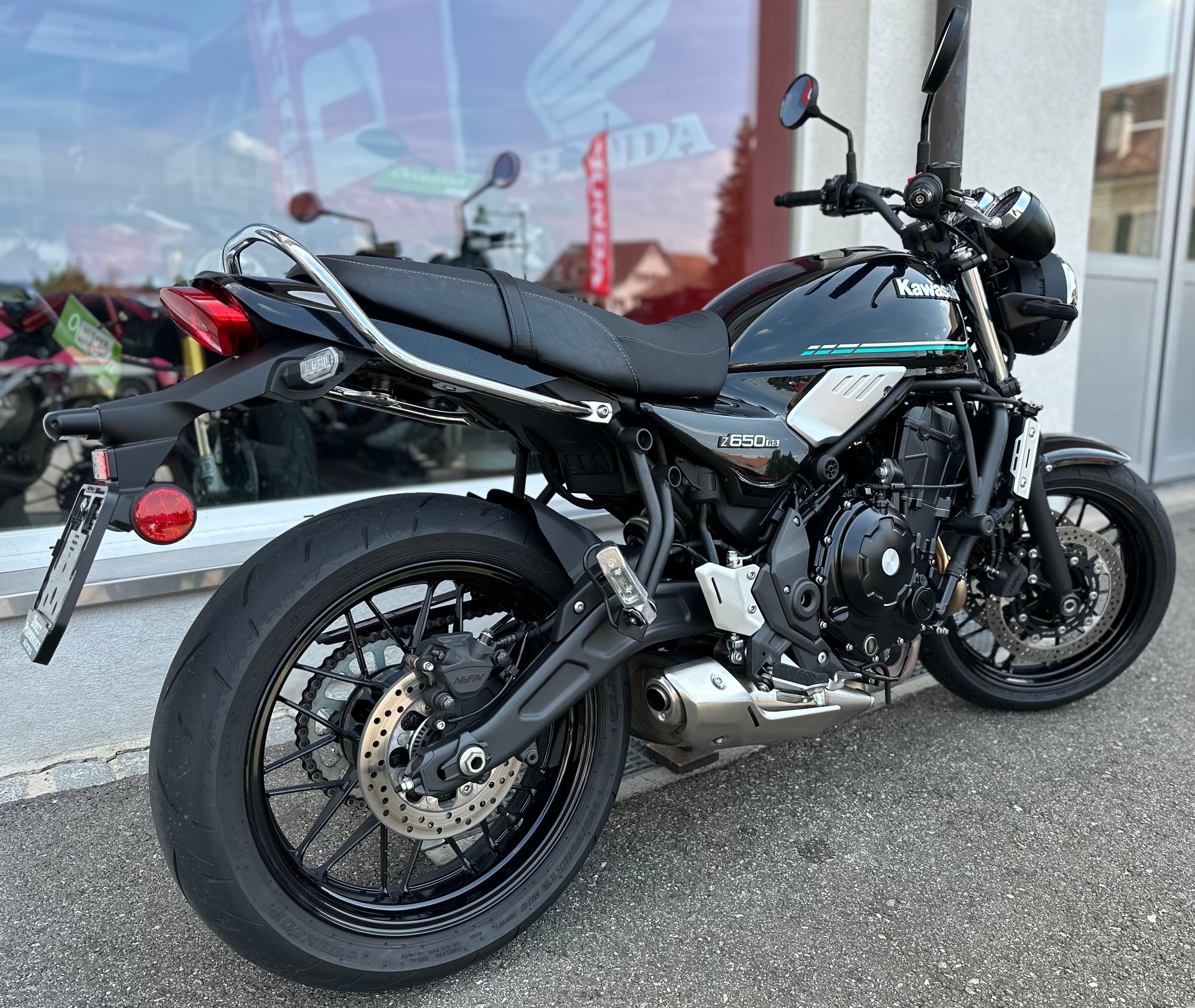 KAWASAKI Z 650 RS-image-3