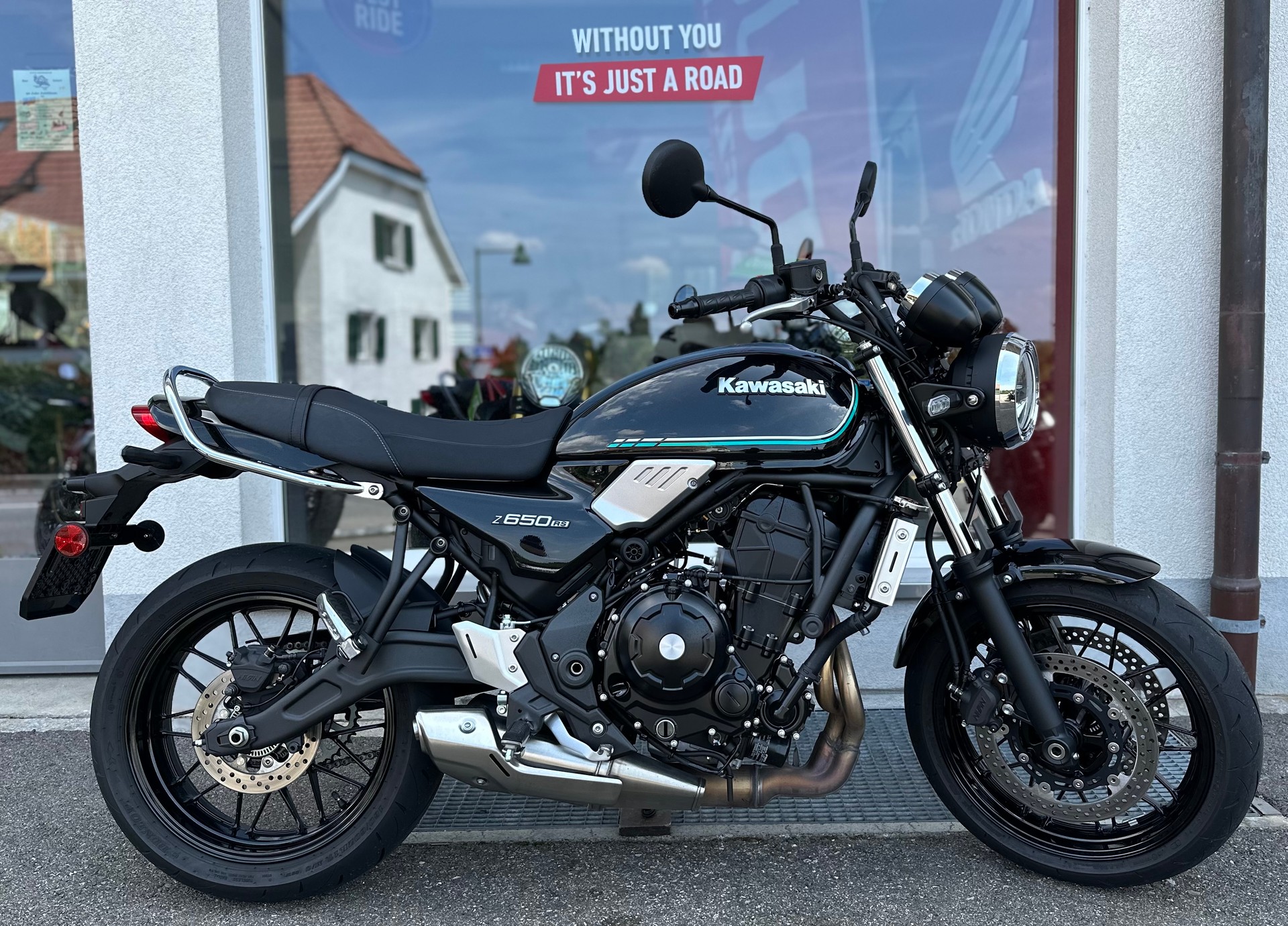 KAWASAKI Z 650 RS-image-0