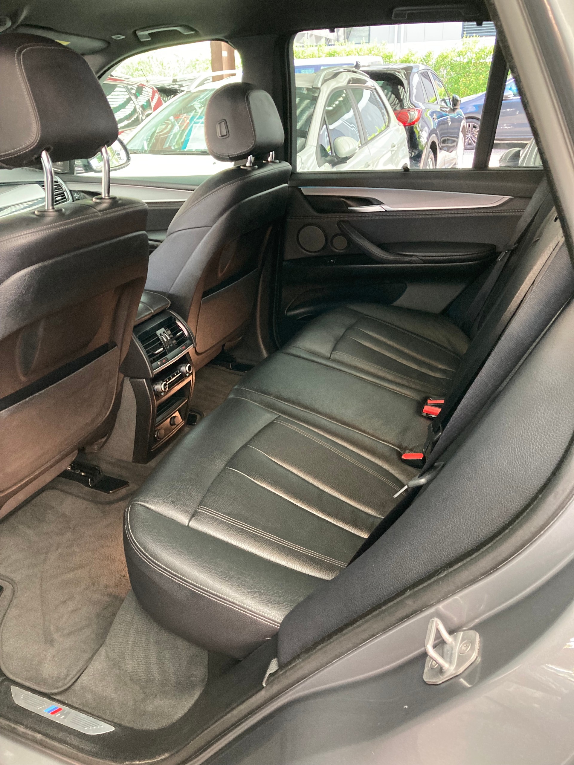 BMW X5 xDrive 40d M-Sport-image-8