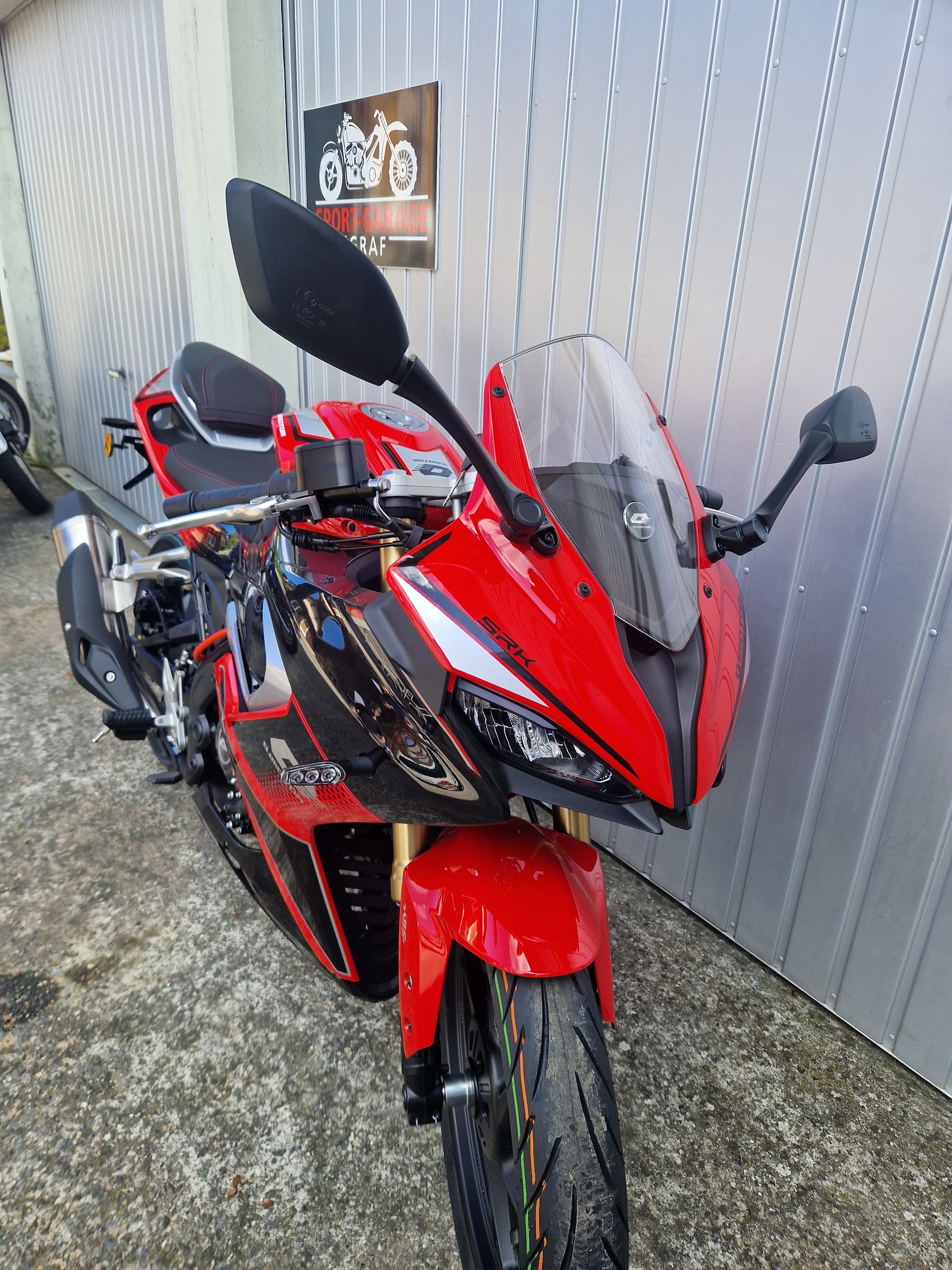 QJ 125 Supersport-image-2