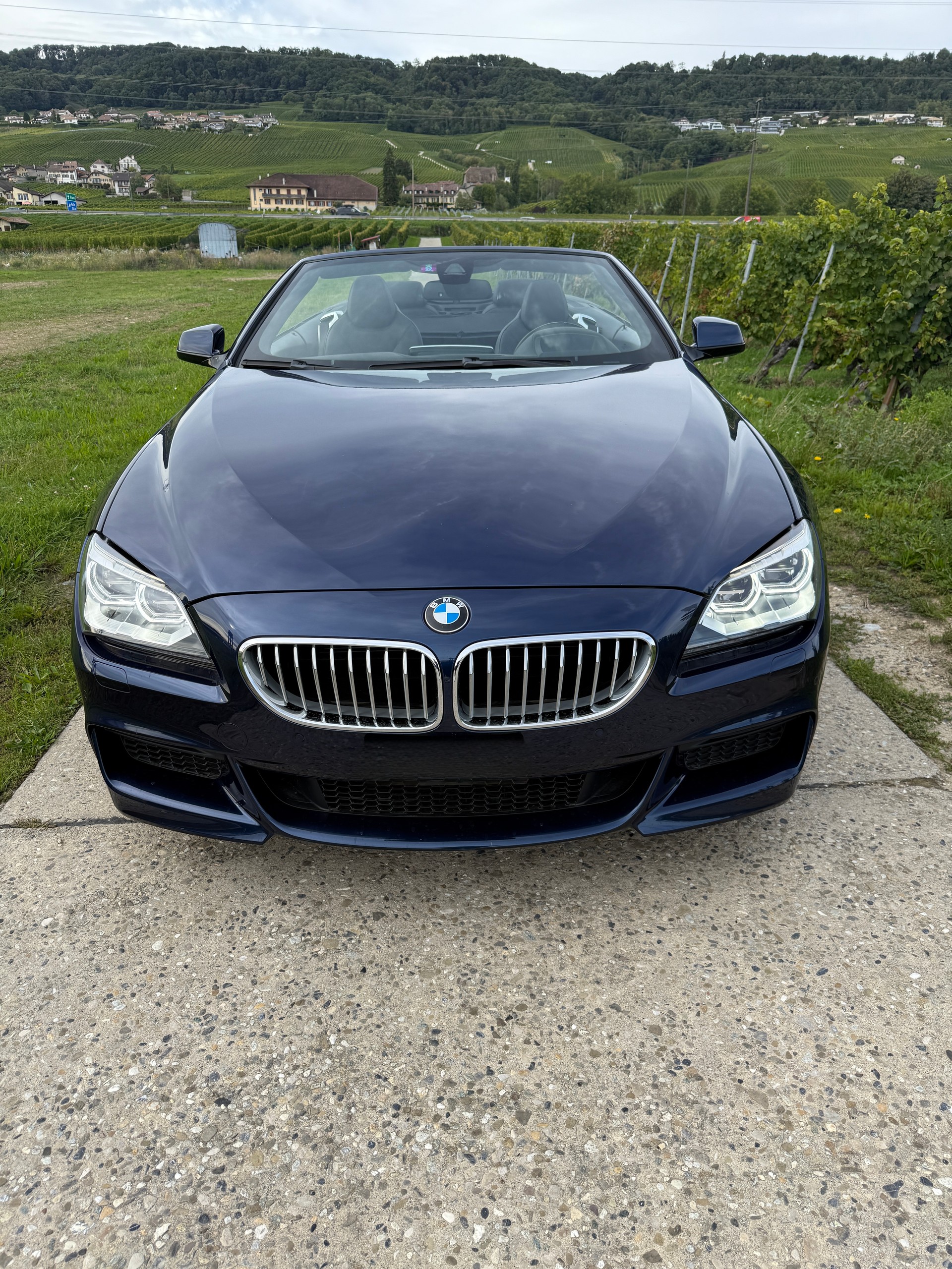 BMW 650i Cabrio xDrive-showroom-element-1