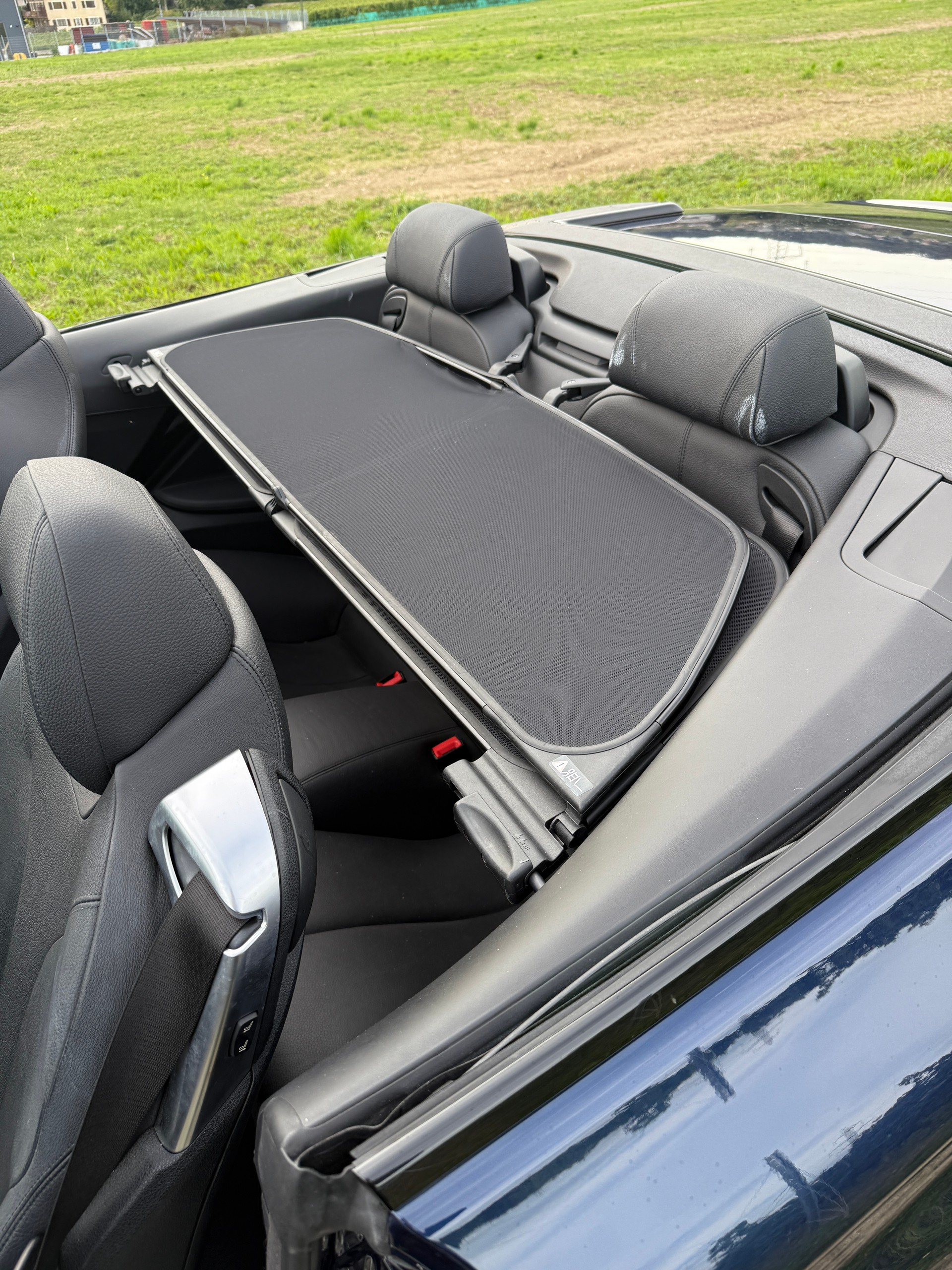 BMW 650i Cabrio xDrive-image-12