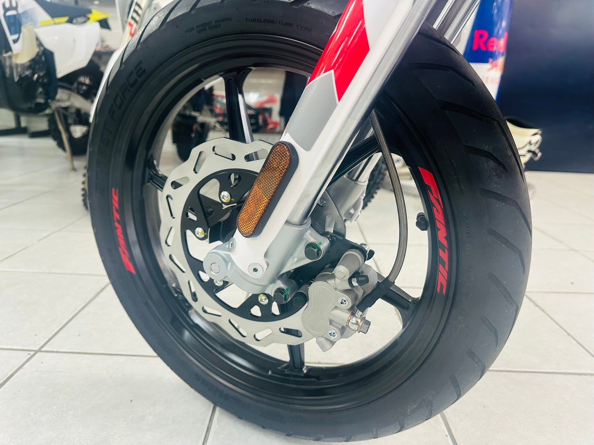 FANTIC XM 50 Motard Performance-image-8