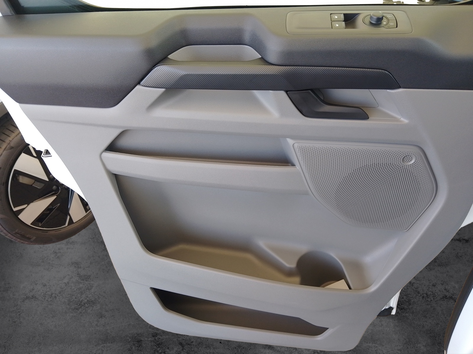 FORD Transit Custom Van 280 L1 2.0 EcoBlue 110 Trend-image-15