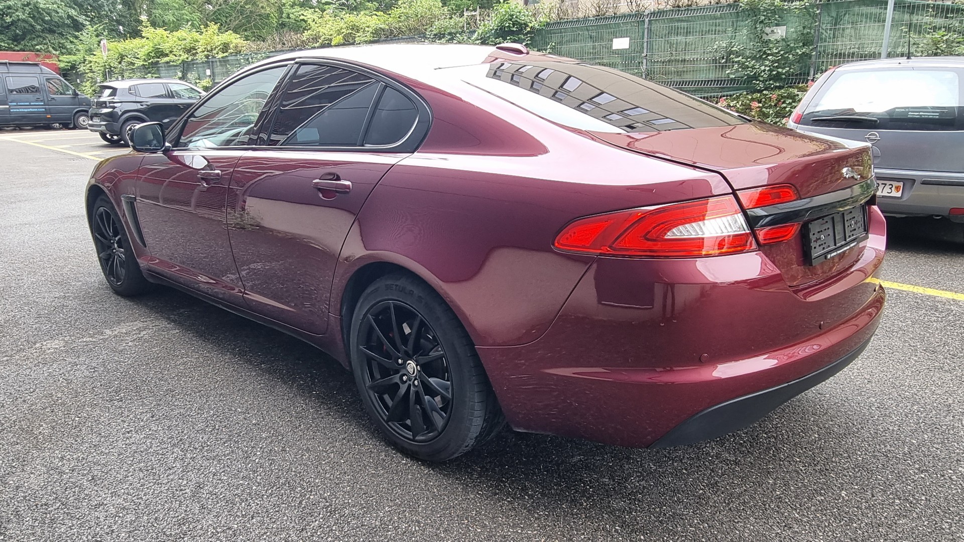 JAGUAR XF 2.2d-image-3