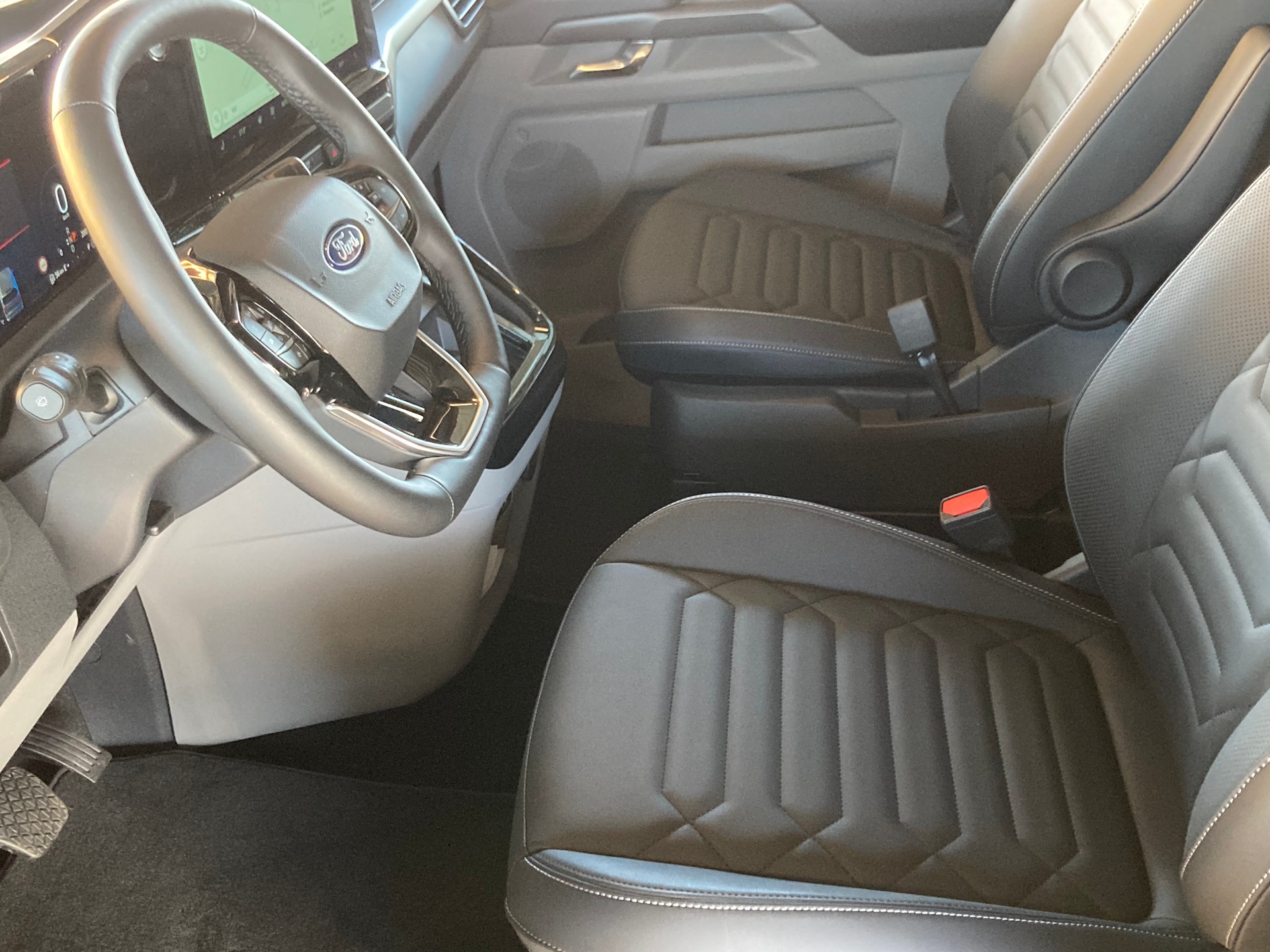 FORD Tourneo Bus 320 L1H1 TitaniumX Automat 4x4-image-7
