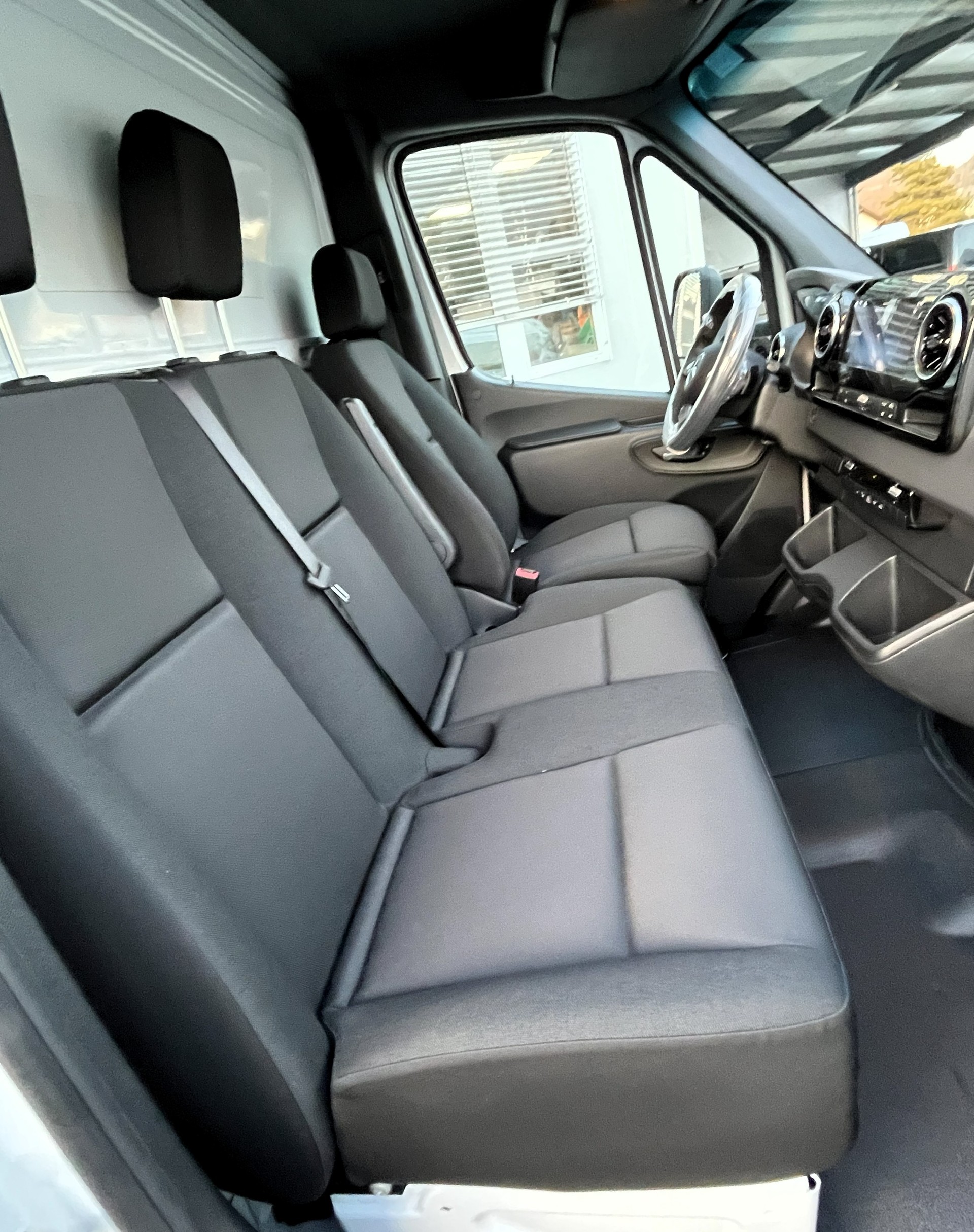 MERCEDES-BENZ Sprinter 319 CDI Lang 9G-TRONIC-image-7