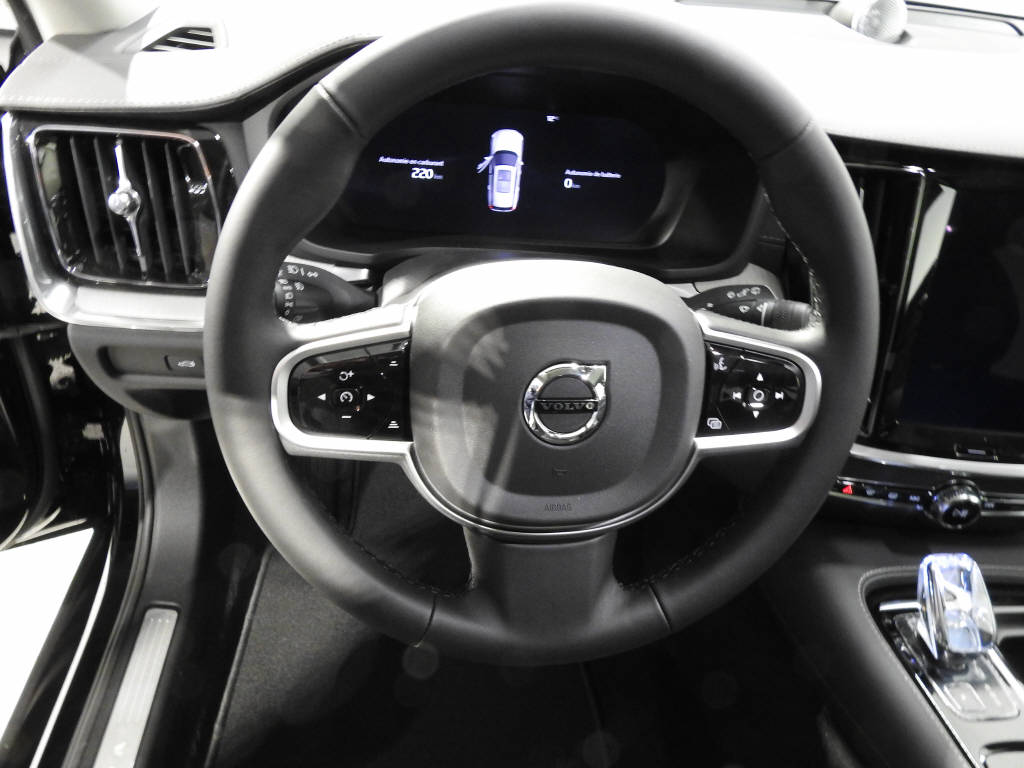 VOLVO V60 2.0 T6 TE Ultra Dark eAWD-image-6