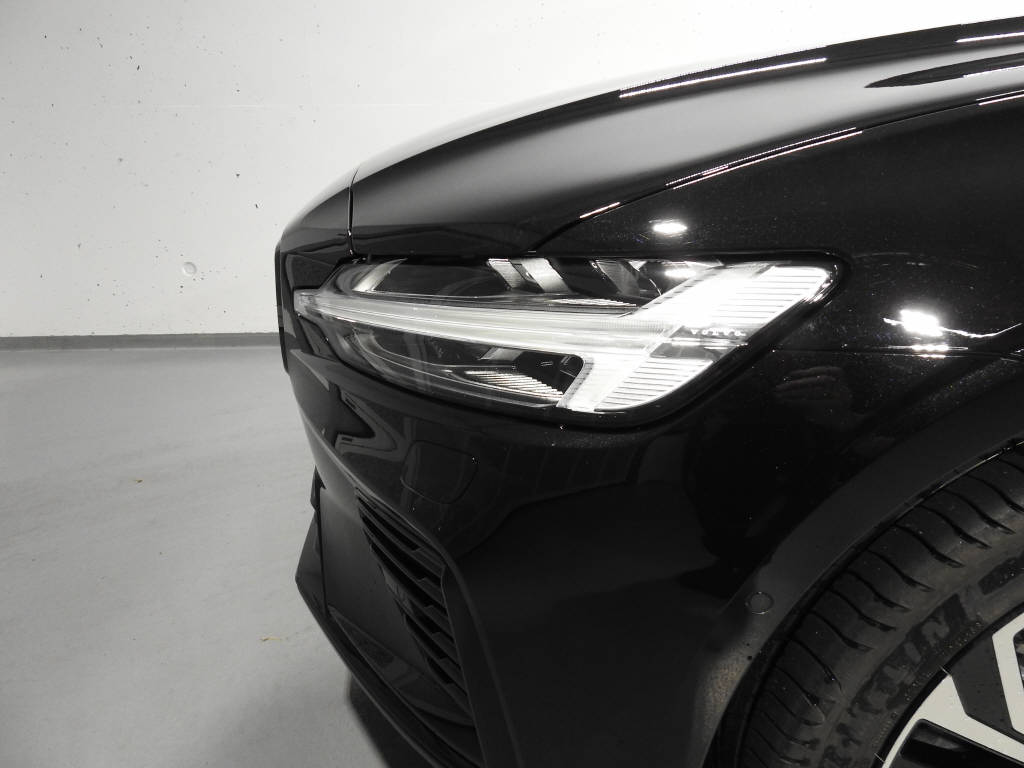 VOLVO V60 2.0 T6 TE Ultra Dark eAWD-image-13