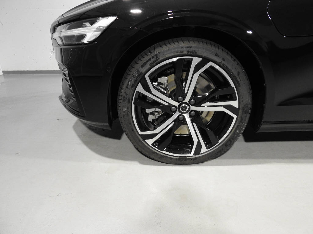 VOLVO V60 2.0 T6 TE Ultra Dark eAWD-image-14