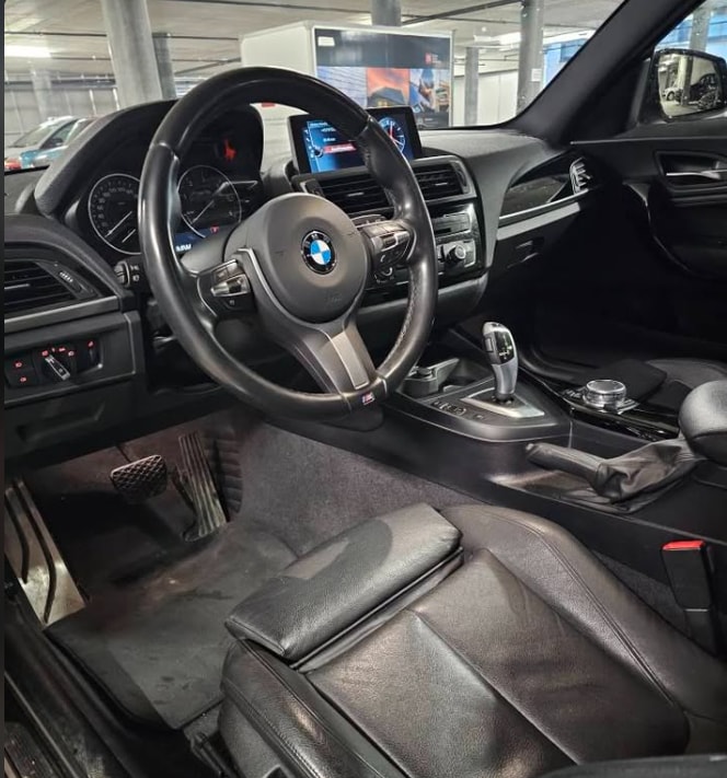 BMW 220d xDrive M Sport Steptronic-image-4