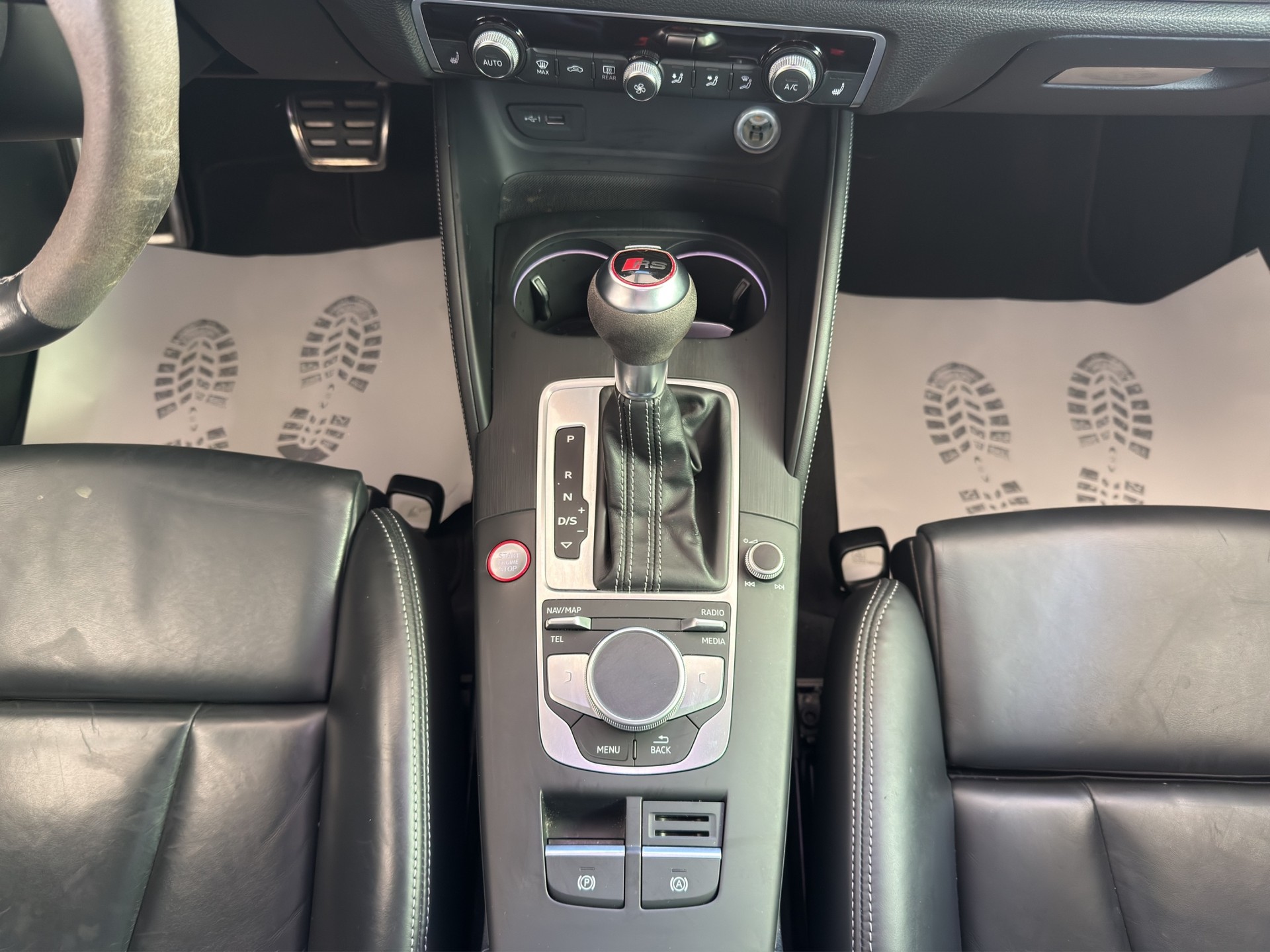 AUDI RS3 Sportback 2.5 TSI quattro S-tronic-image-10