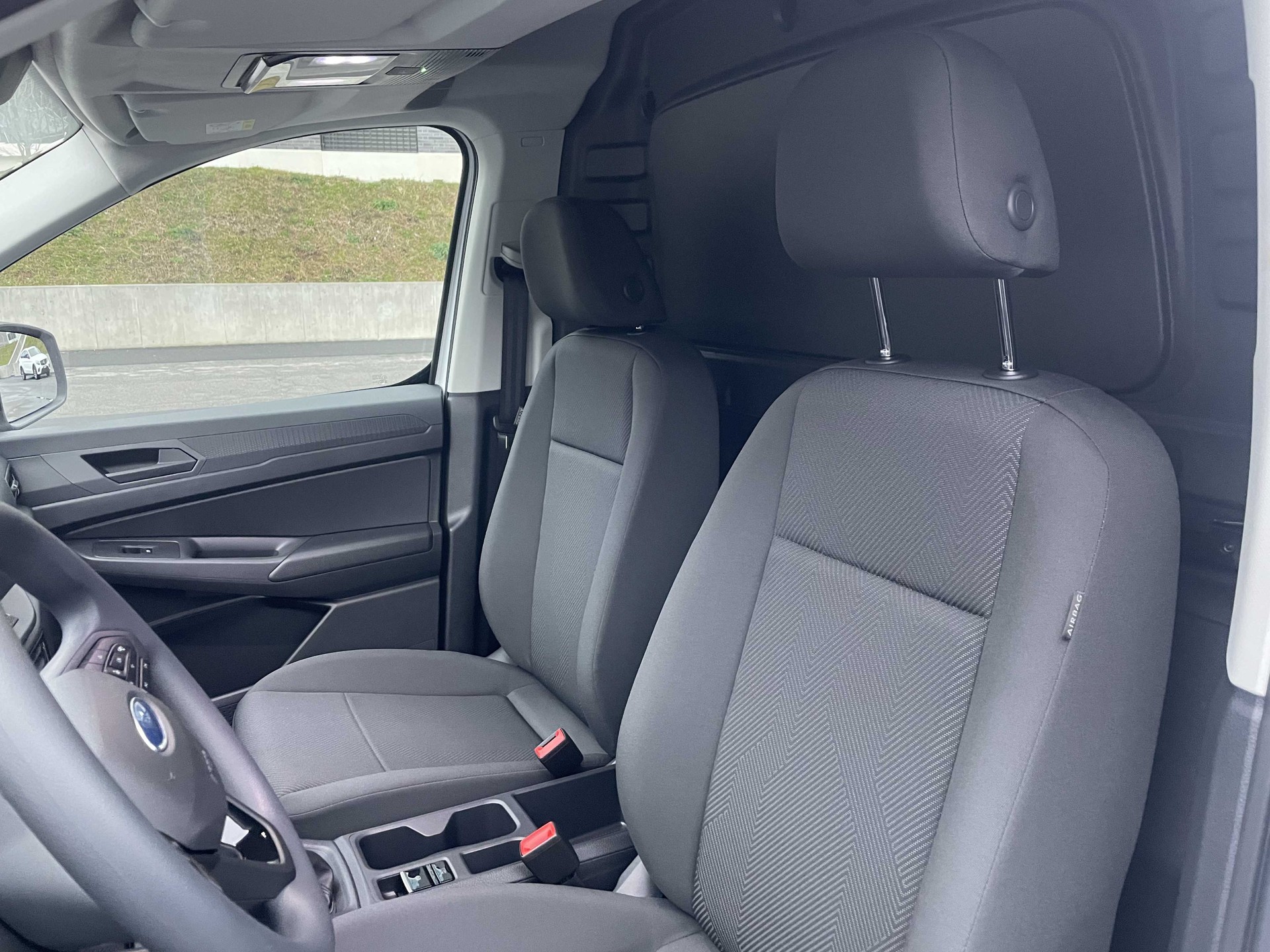 FORD Grand Transit Connect Kastenwagen 2.0 EcoBlue 122PS Trend 4x4-image-21