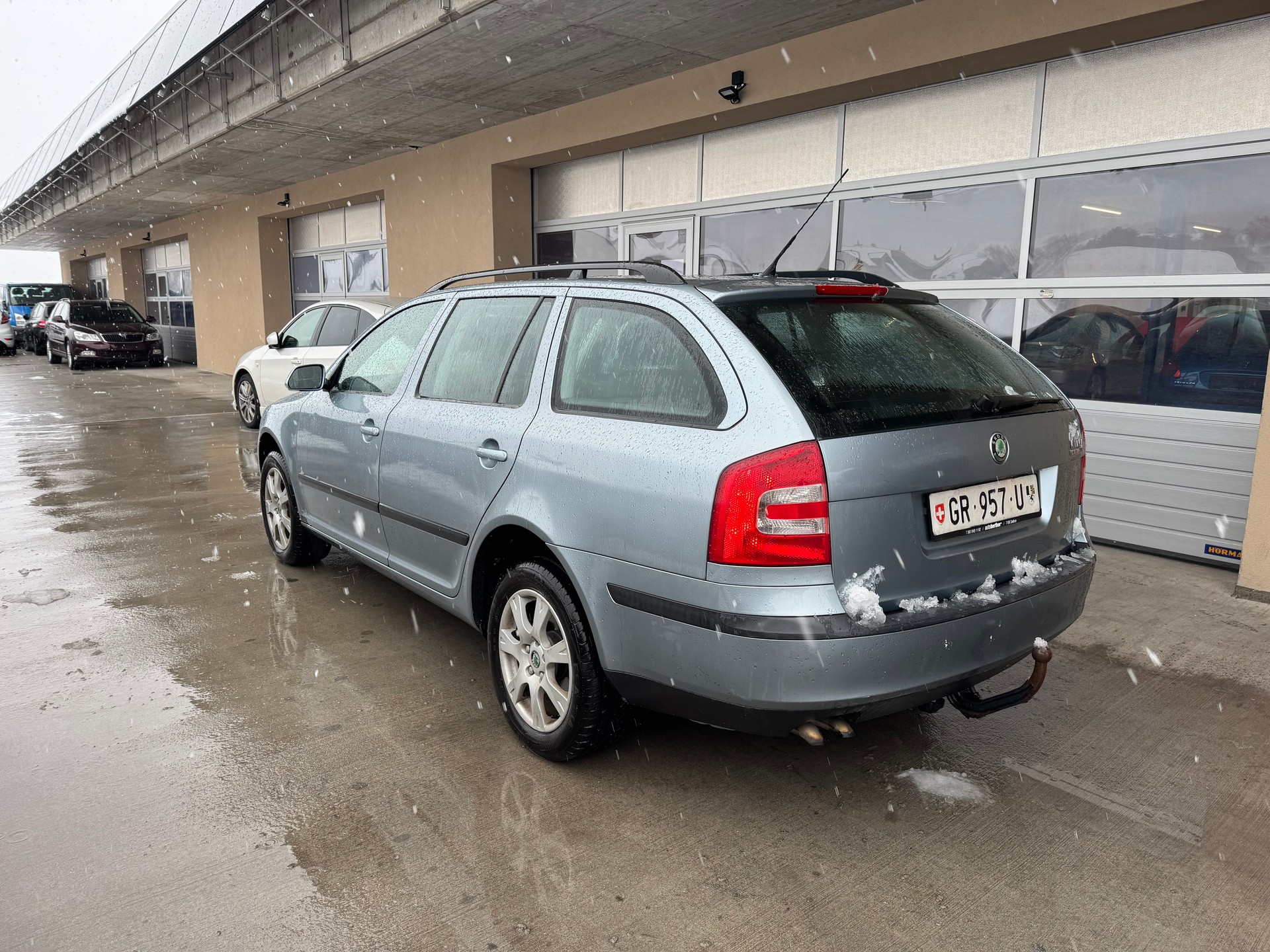 SKODA Octavia 1.9 TDI Adventure 4x4-image-3