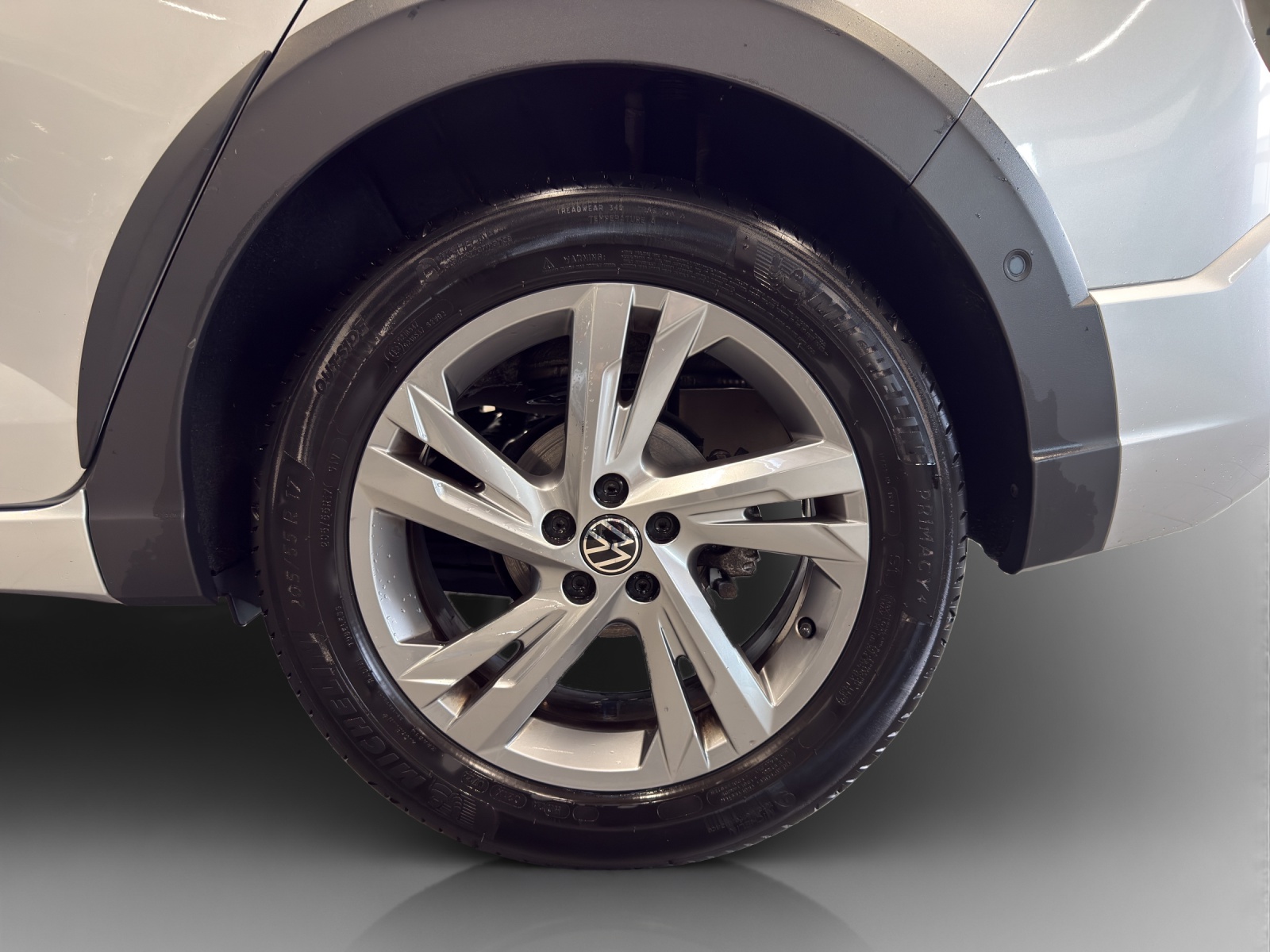 VW Taigo 1.0 TSI R-Line DSG-image-13